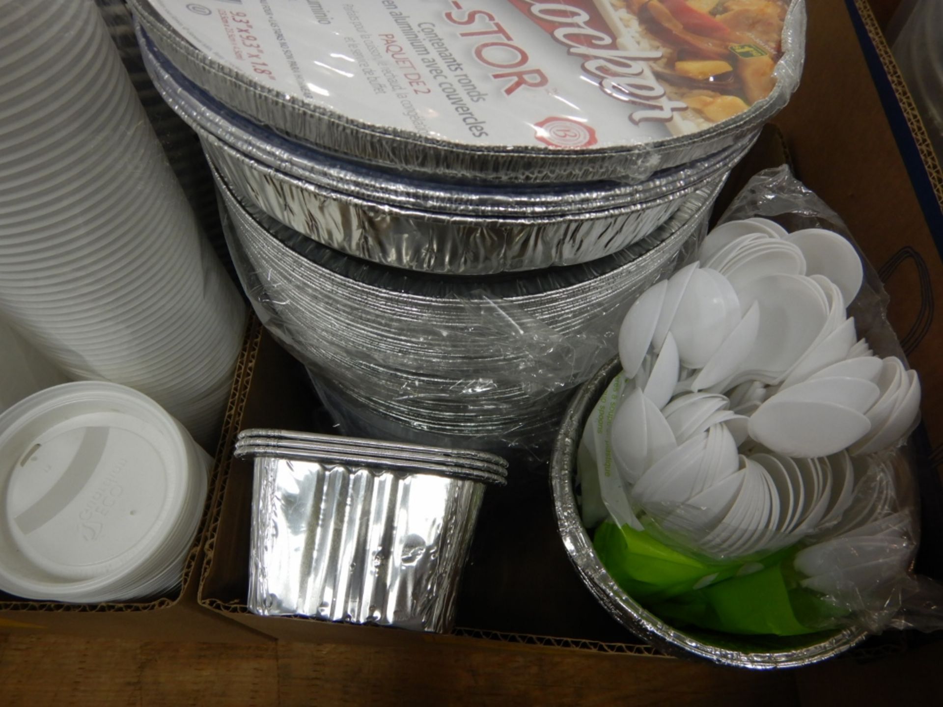 L/O 9" CLEAR CAKE COVERS AND BASES, FOIL WARE, 16" SOUP BOWLS & LIDS, COFFEE CUPS AND LIDS, ETC - Image 3 of 5