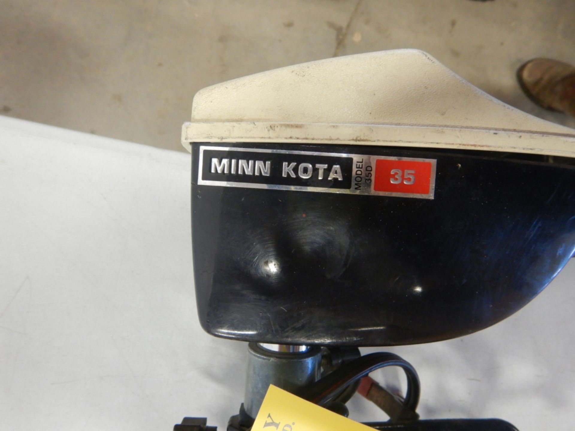 MINN KOTA 350 TROLLING MOTOR - Image 3 of 3