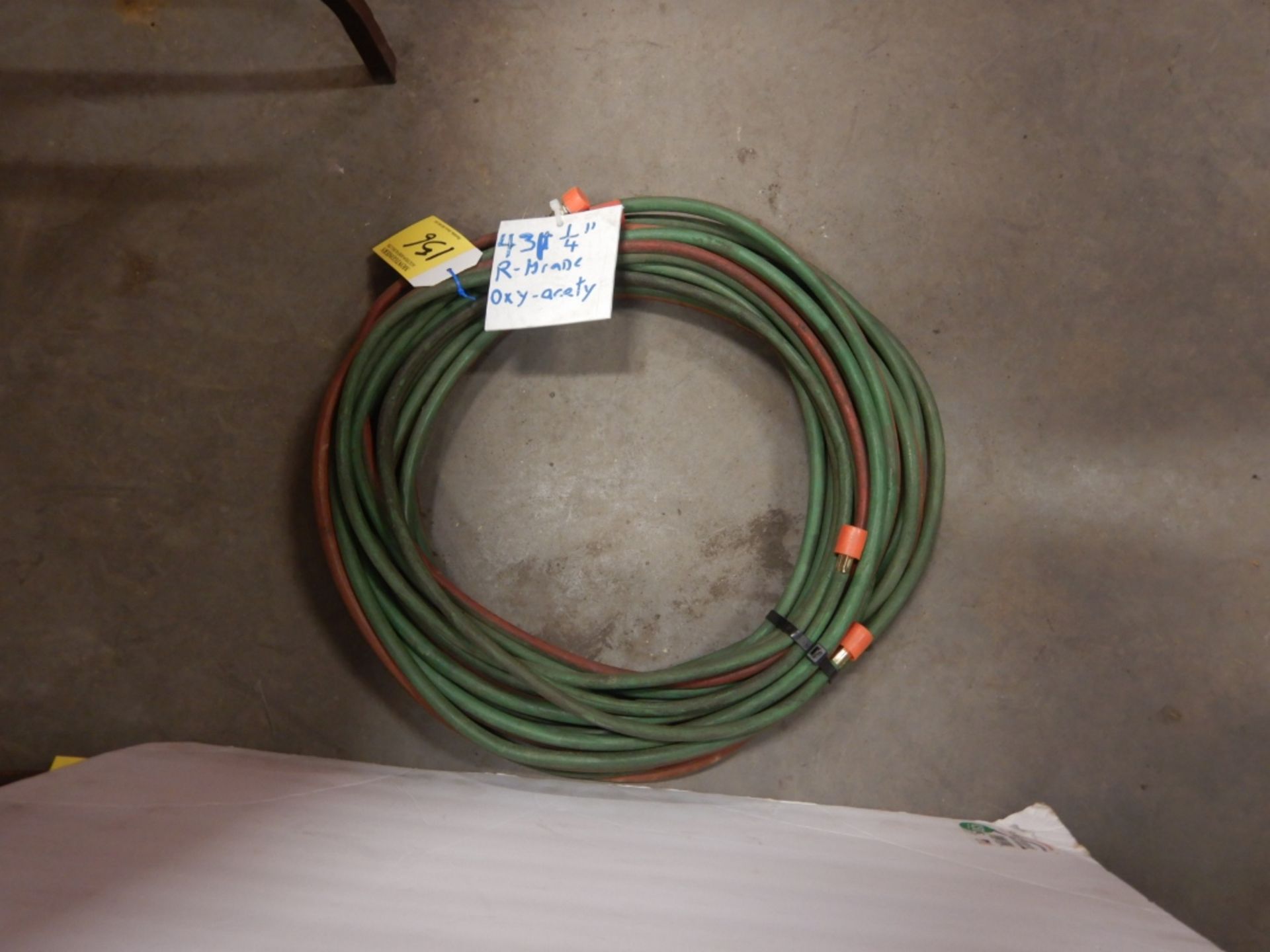 43FT 1/4 INCH R GRADE OXY/ACC HOSE