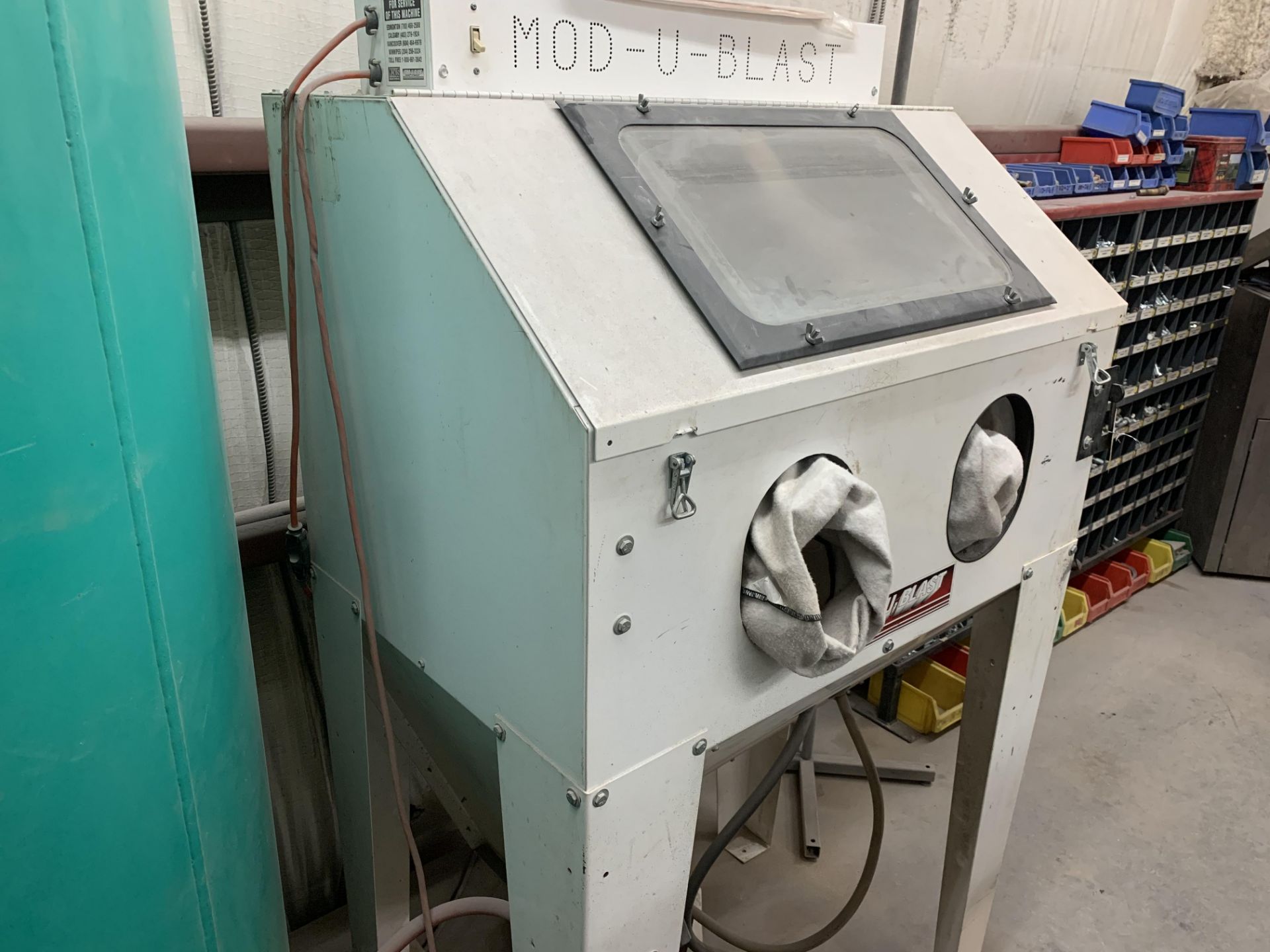 MOD-U-BLAST SANDBLASTING CABINET, MOD. E3624DC - Image 7 of 7