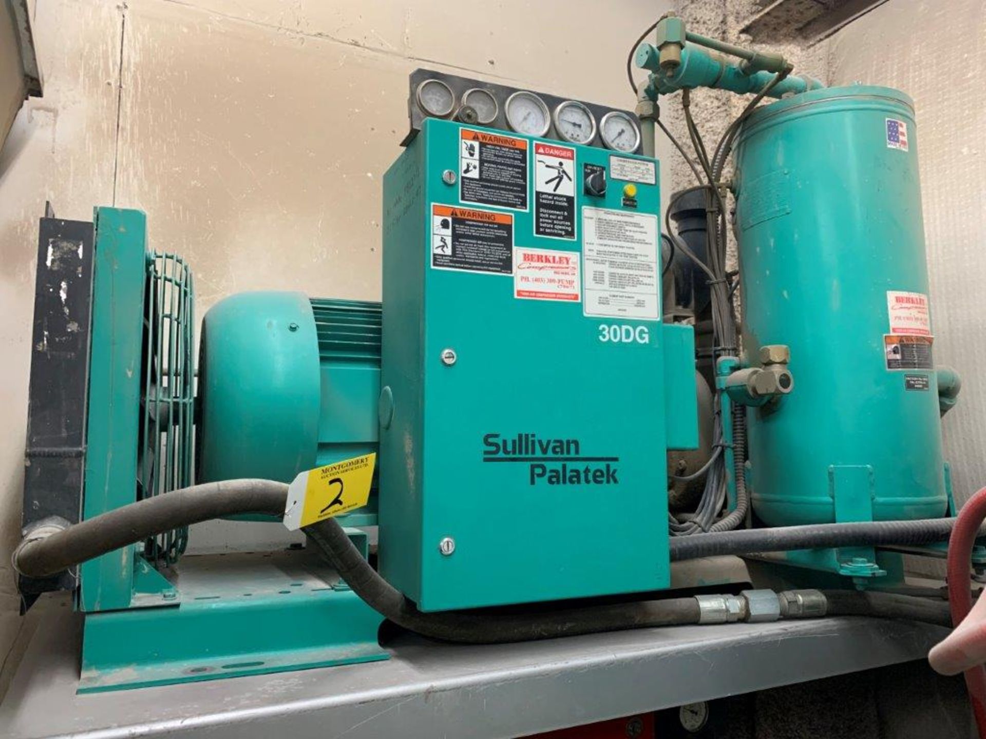 SULLIVAN-PALATEK SCREW AIR COMPRESSOR, 30 DGSD-TE, SIG MAX 125, 208V 3 PH, S/N 06B113 - Image 3 of 9