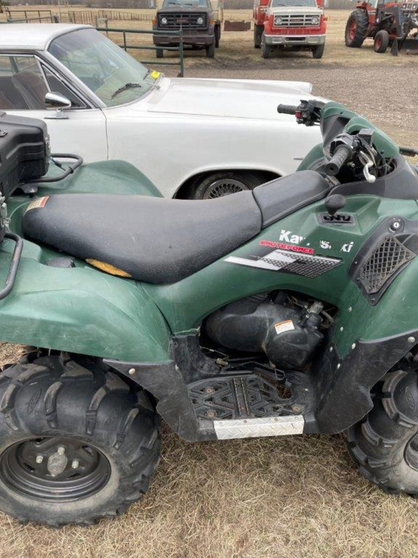 2007 KAWASAKI BRUTE FORCE 750 ATV 4X4 AUTO, RECENT CARB CLEAN, NEW BATTERY, 1762 KM'S SHOWING - Image 6 of 19