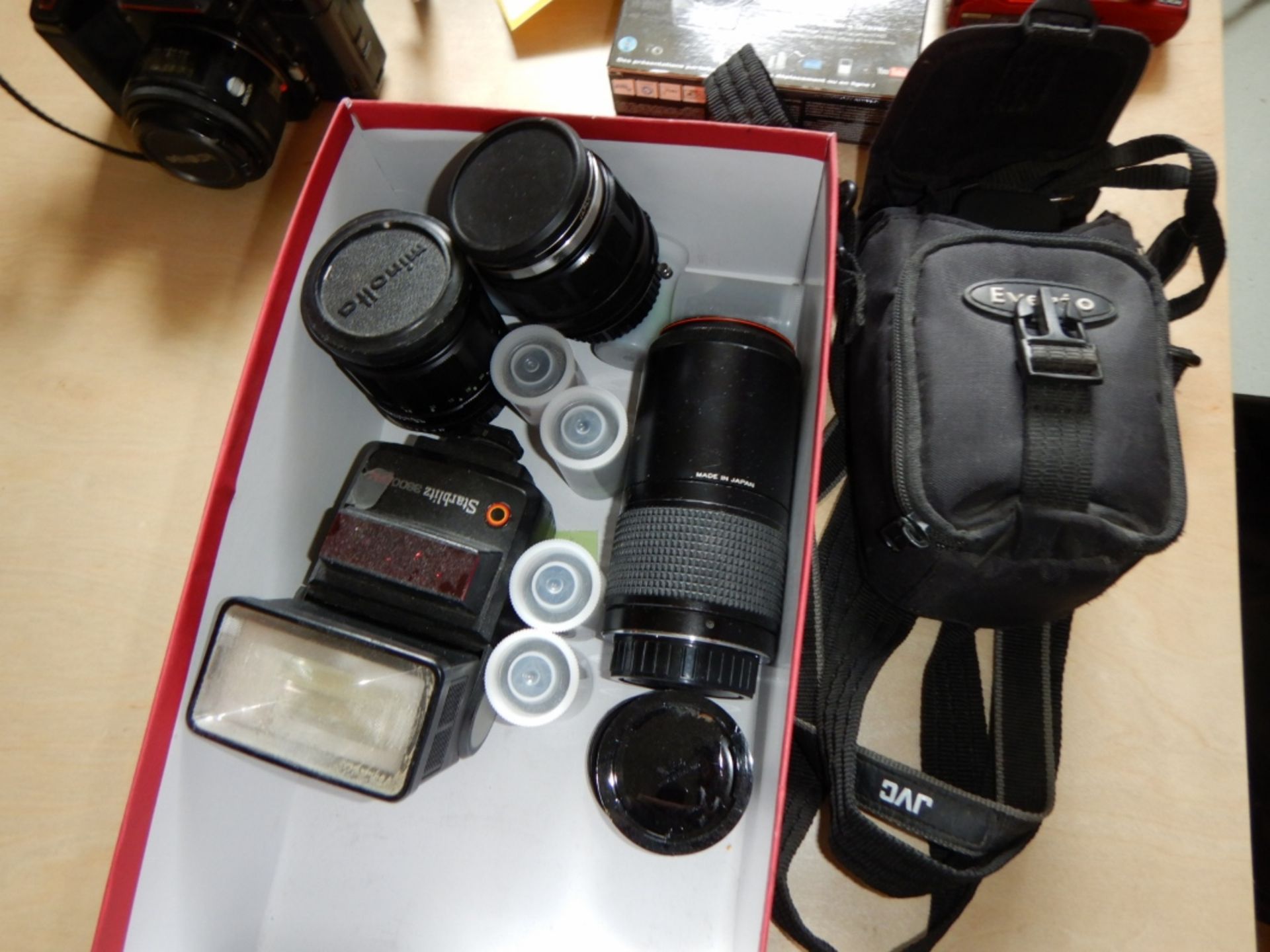 ASSORTED DIGITAL CAMERAS, VIDEO CAMERAS, FILM, MINOLTA 35MM CAMERA, ETC. - Image 3 of 5