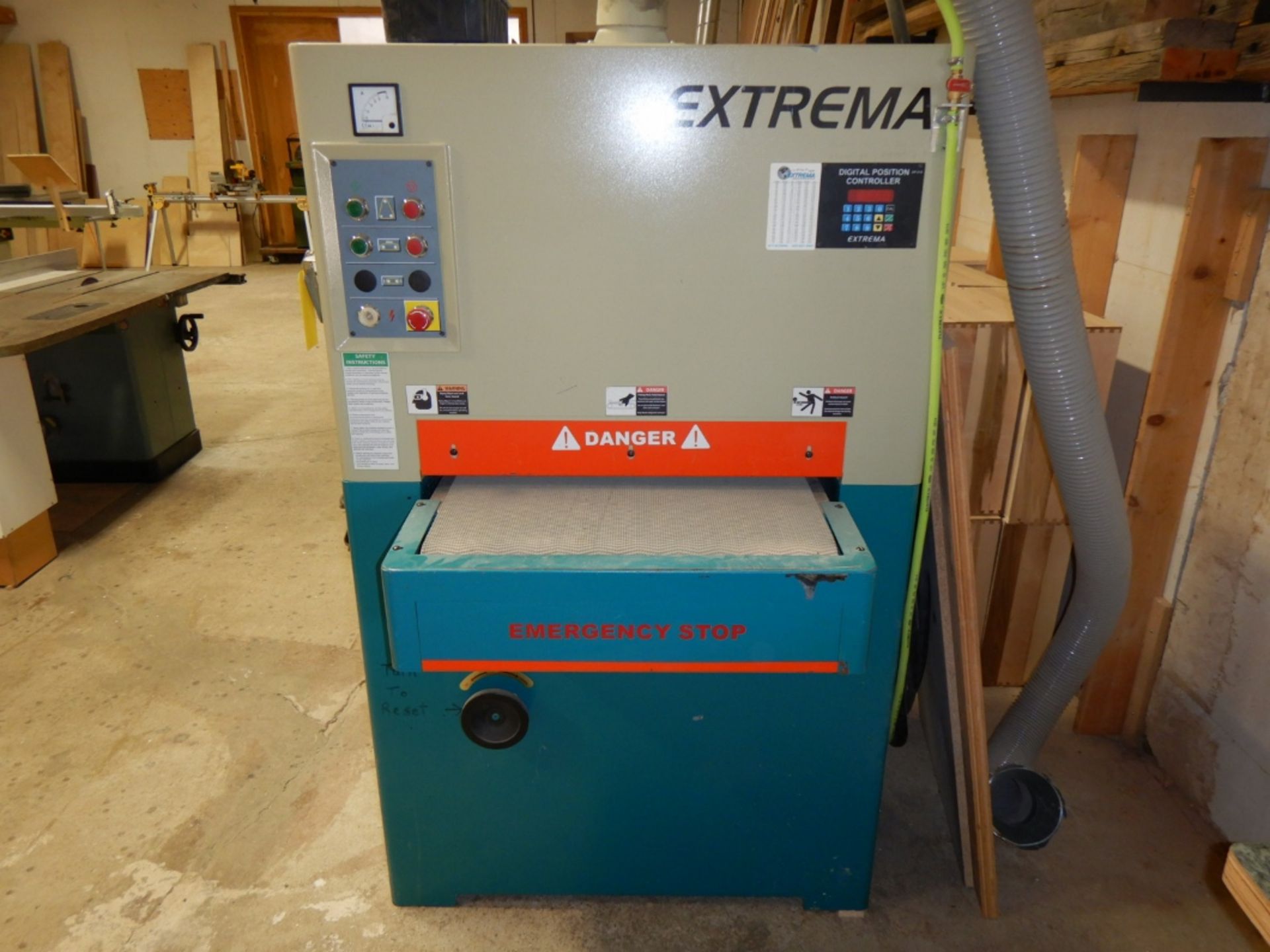 EXTREMA ES-120 25IN WIDE BELT SANDER, 220V/3PH, S/N 04122956 - Image 2 of 8