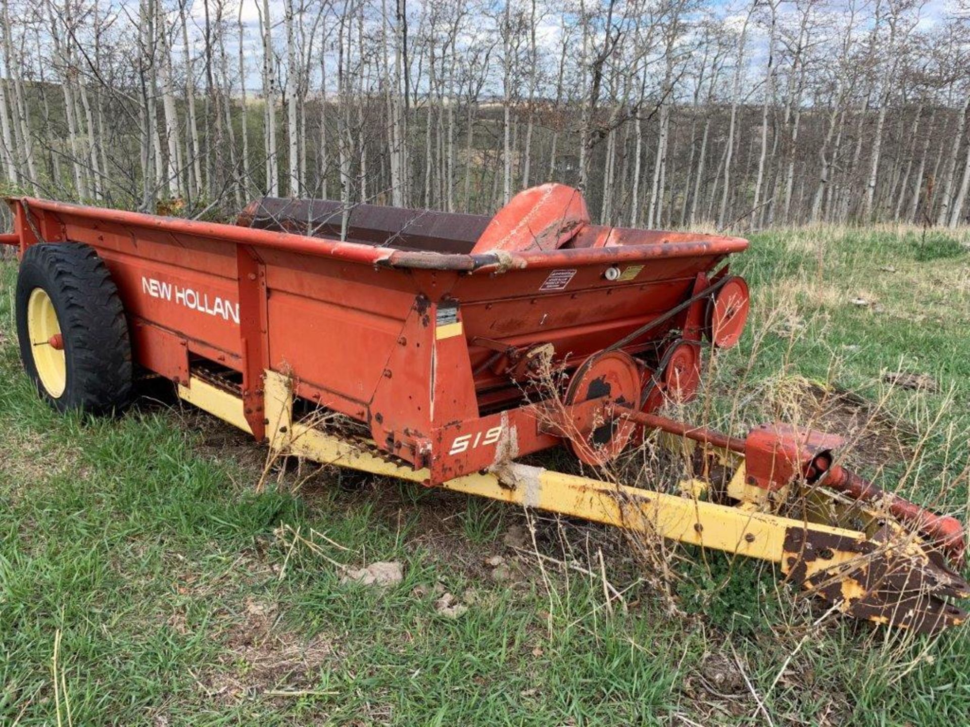 NH 519 S/A MANURE SPREADER, S/N 529711 - Image 8 of 8