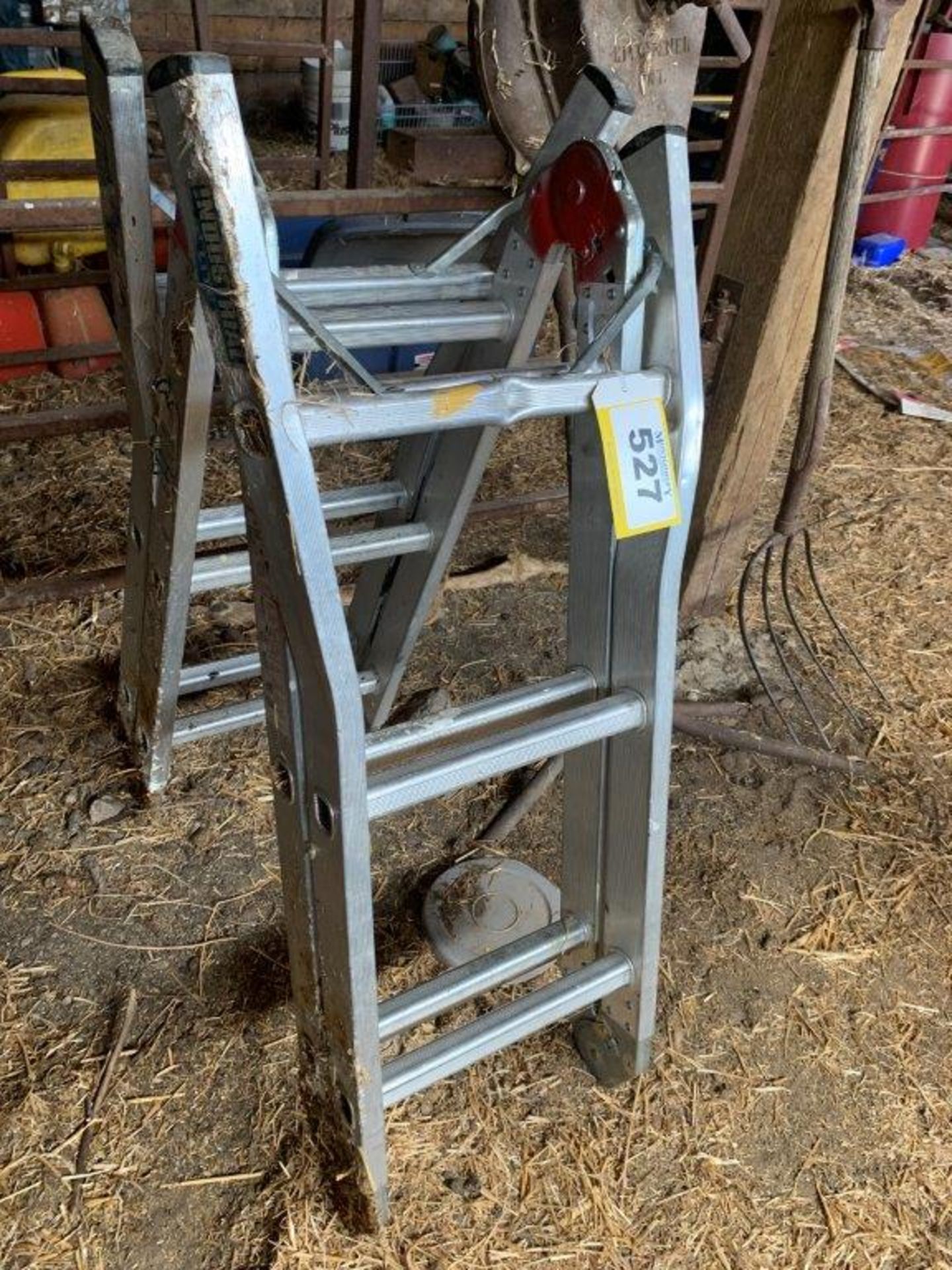 INDUSTRIAL LITE COMBINATION LADDER (HAS SOME DAMAGE)