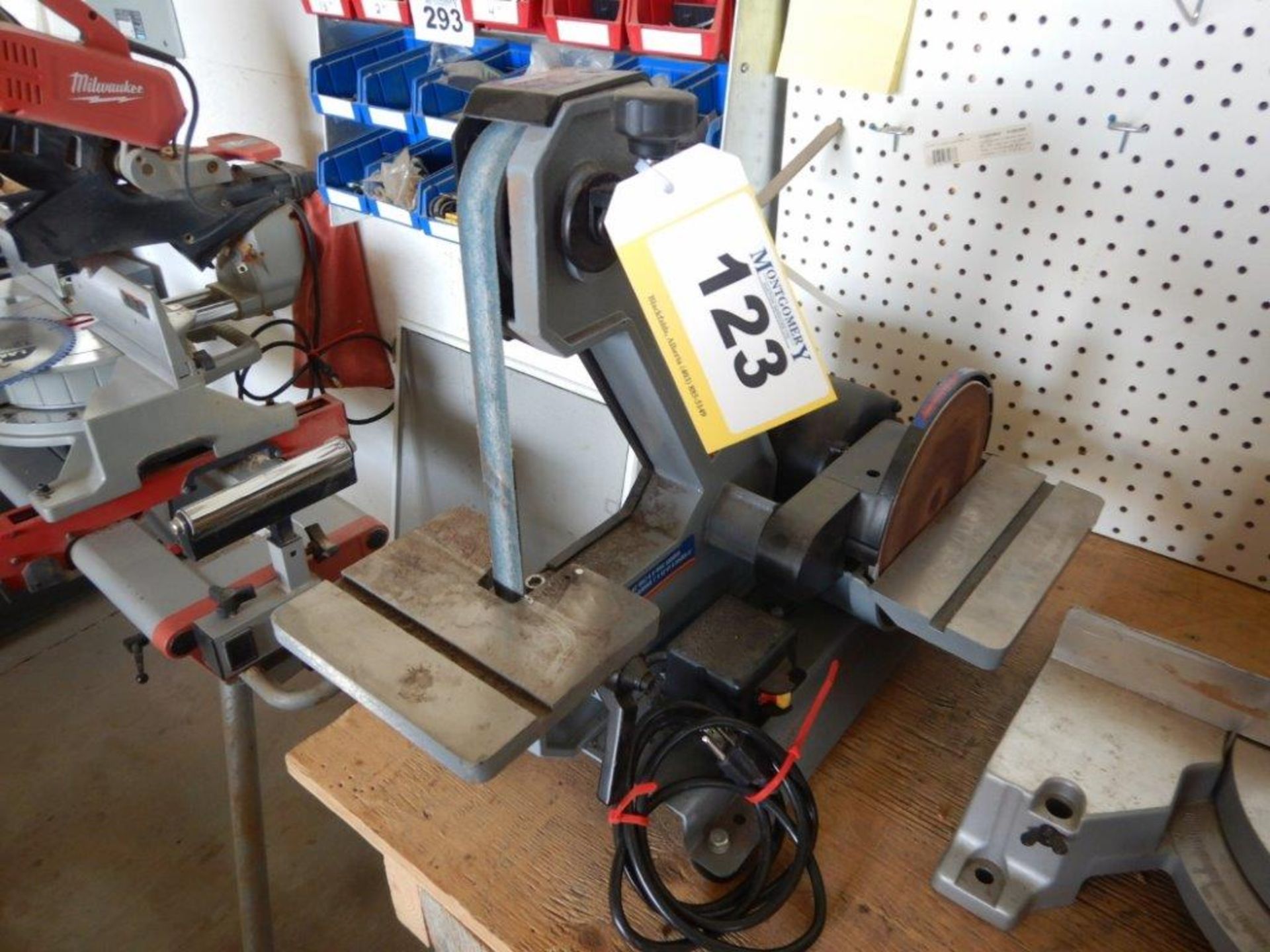 KING CANADFA 1-INCHX42-INCH BELT & 8-INCH DISC SANDER - Image 3 of 5