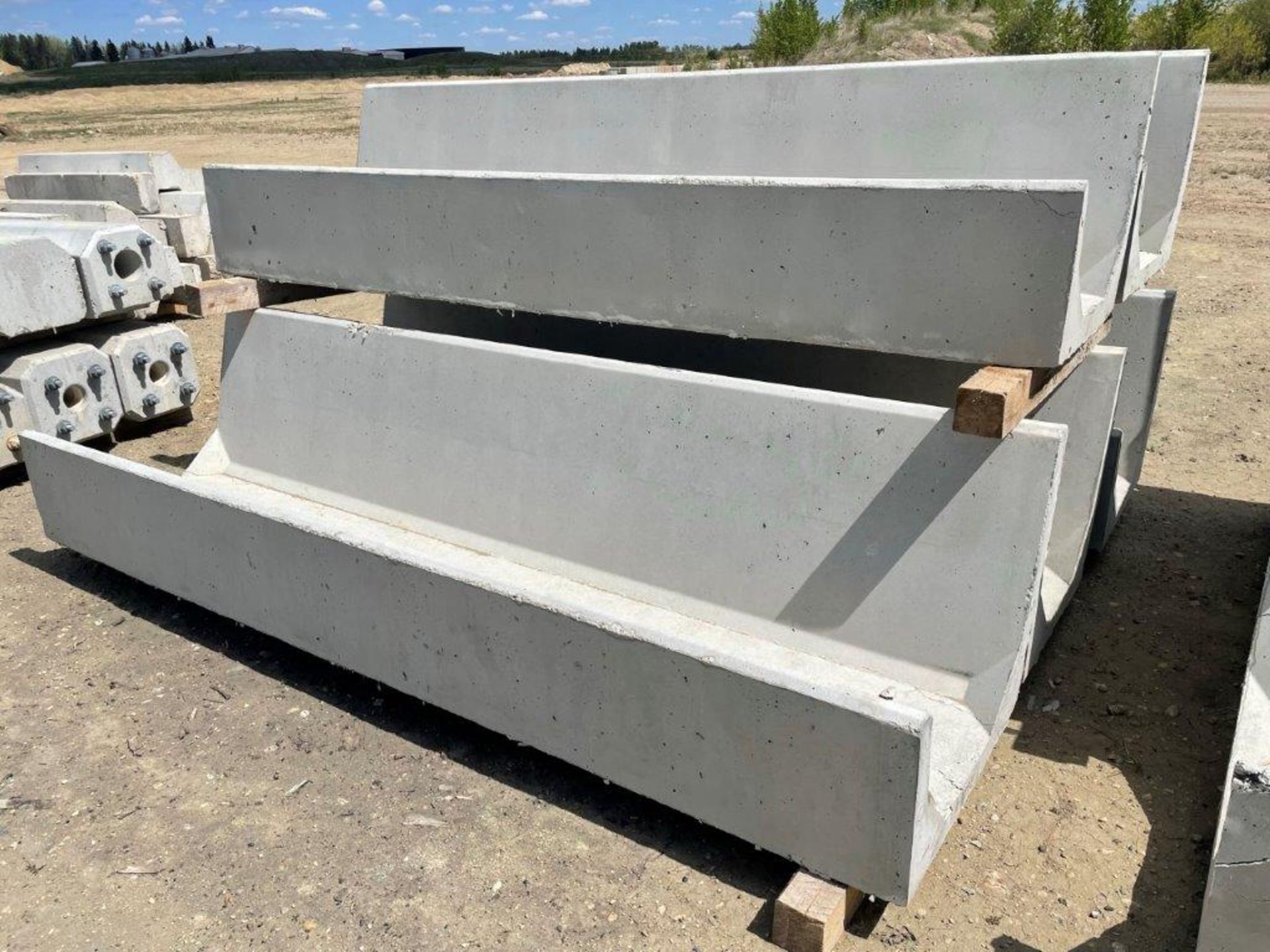 5-SECTIONS OF PRECAST CONCRETE FEED BUNKS, 10FTX36"X27" (TIMES THE MONEY)