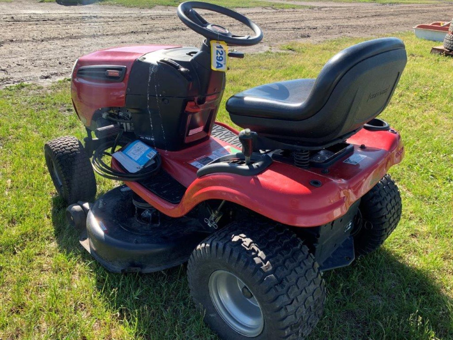 CRAFTSMAN LT2500 GARDEN TRACTOR W/ B&S 19.5HP ENGINE, 42" MOWER DECK, S/N 022912A001397 - Image 2 of 2