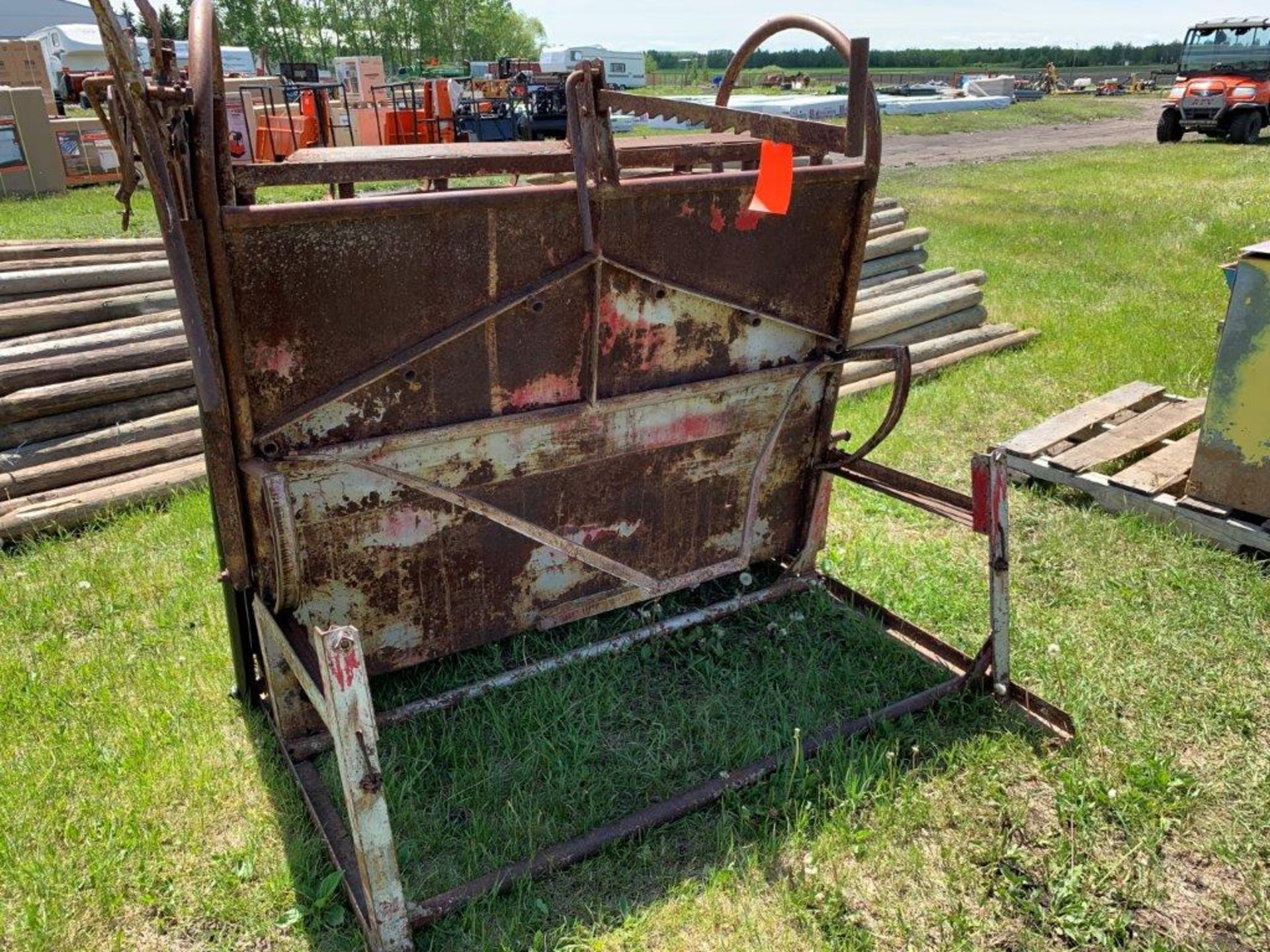 TILTING CALF TABLE SQUEEZE - Image 2 of 4