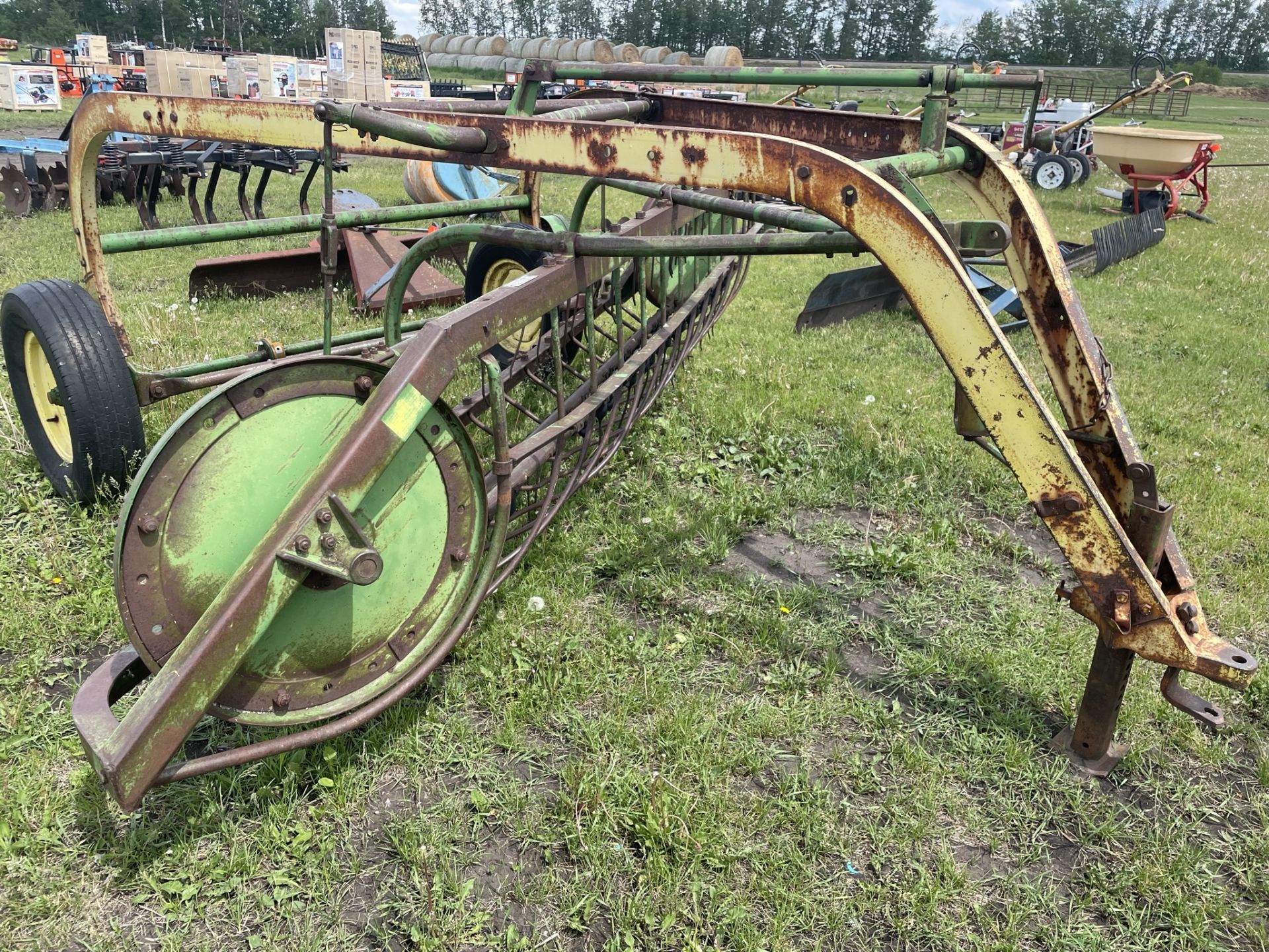 JOHN DEERE 896A HAY RAKE, S/N 16930 - Image 5 of 5