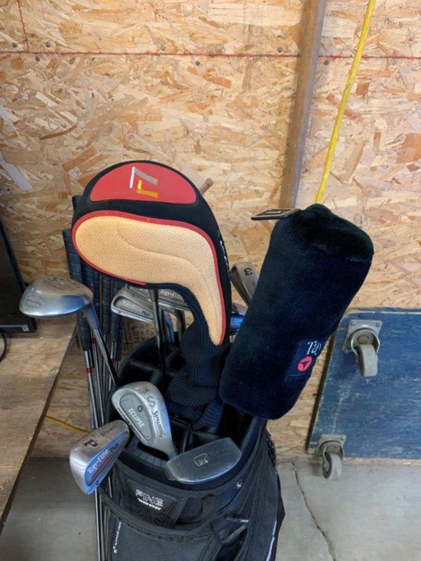 BAG BOY AUTOMATIC GOLF CART W/ PING BAG AND TOP FLITE PLUS CLUBS - Image 3 of 3