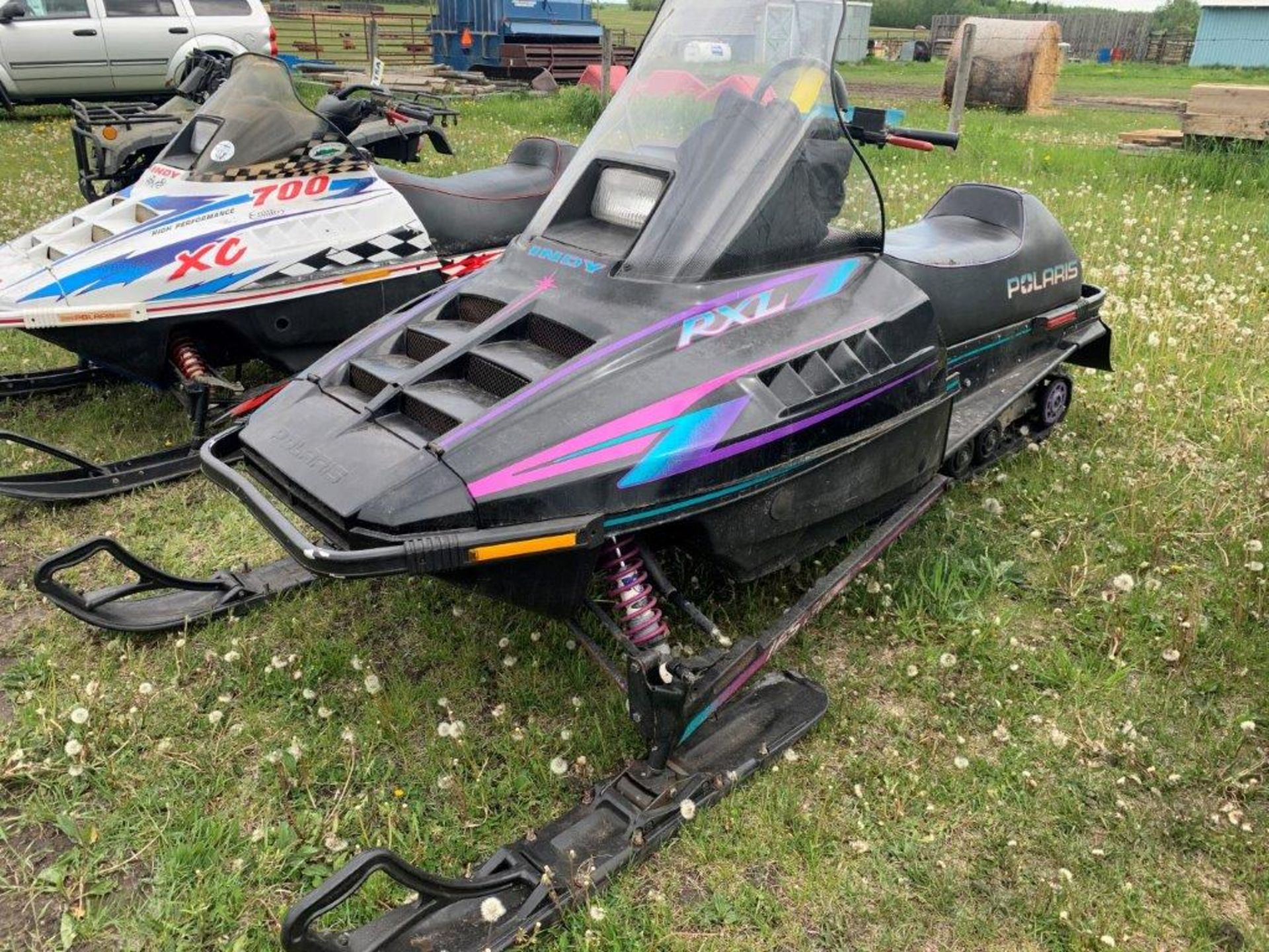 POLARIS RXL INDY 650 SNOWMOBILE, 2,937.6 MILES SHOWING, COVER, DOLLIES, S/N 2609413