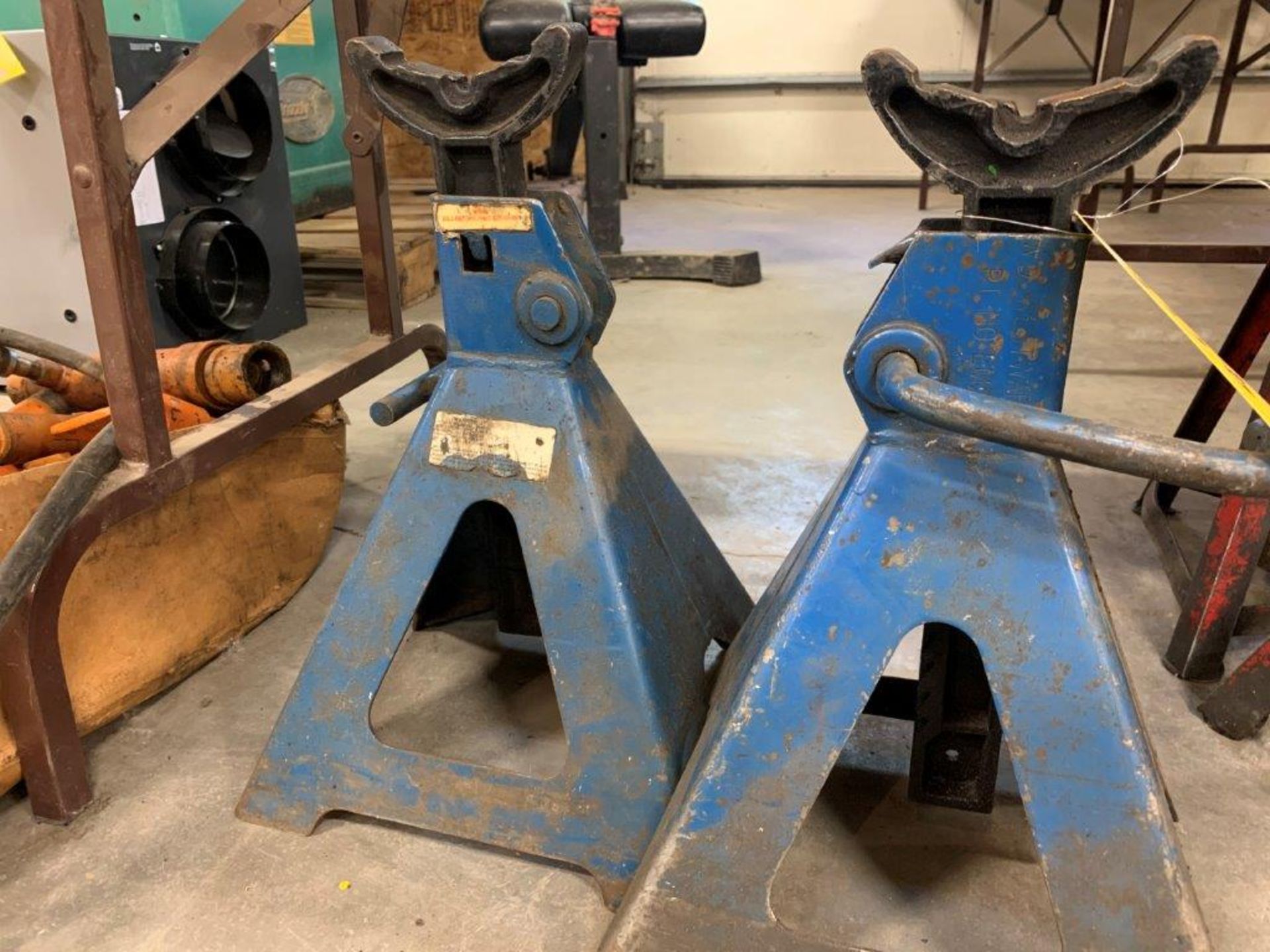 PAIR OF 5 TON JACK STANDS