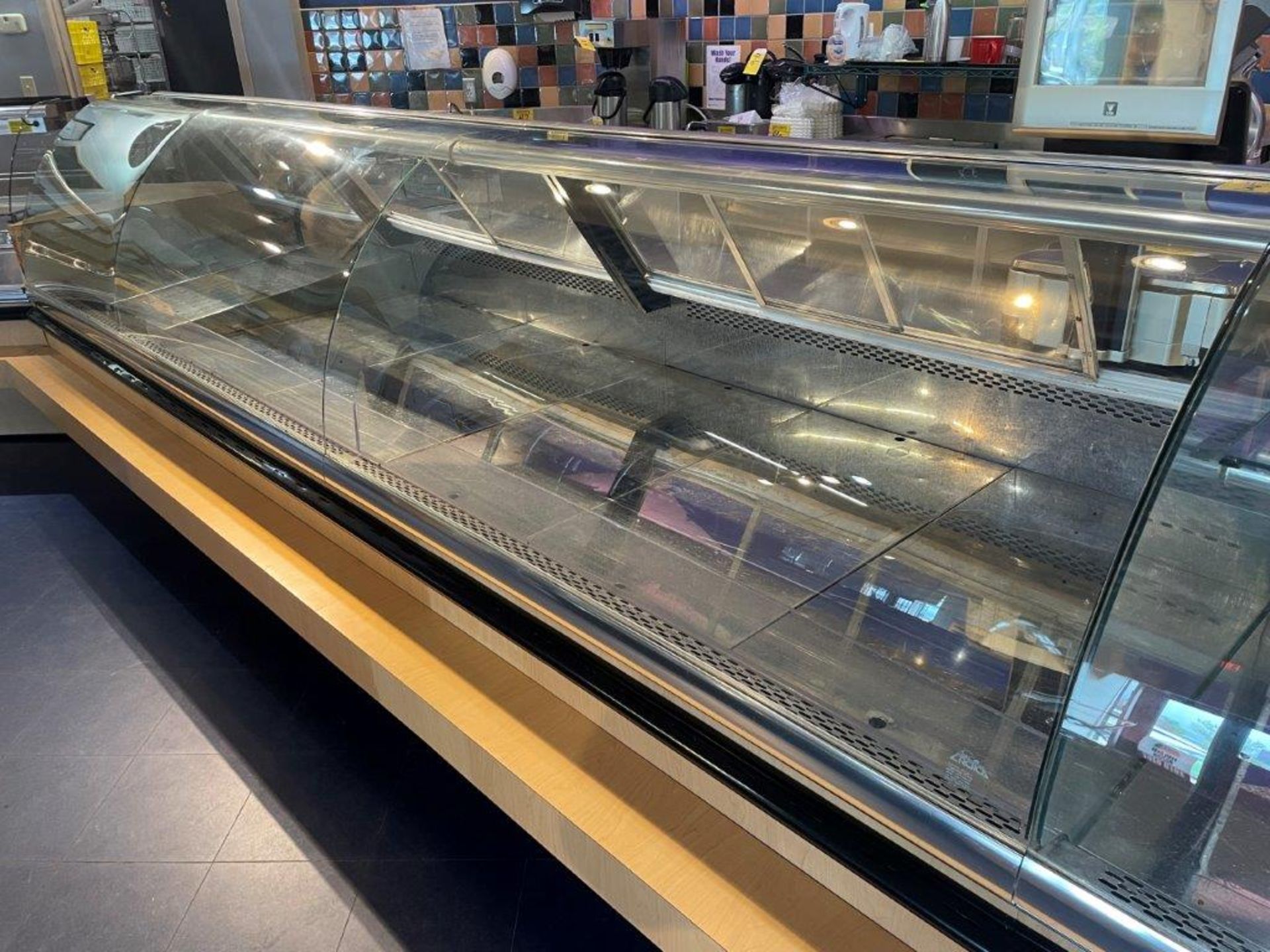 ARCTICA SHOWCASE CO 144" CURVED GLASS REFRIGERATED SHOWCASE, MODEL BP-38-R0-0-0-L1-MC - Image 2 of 13