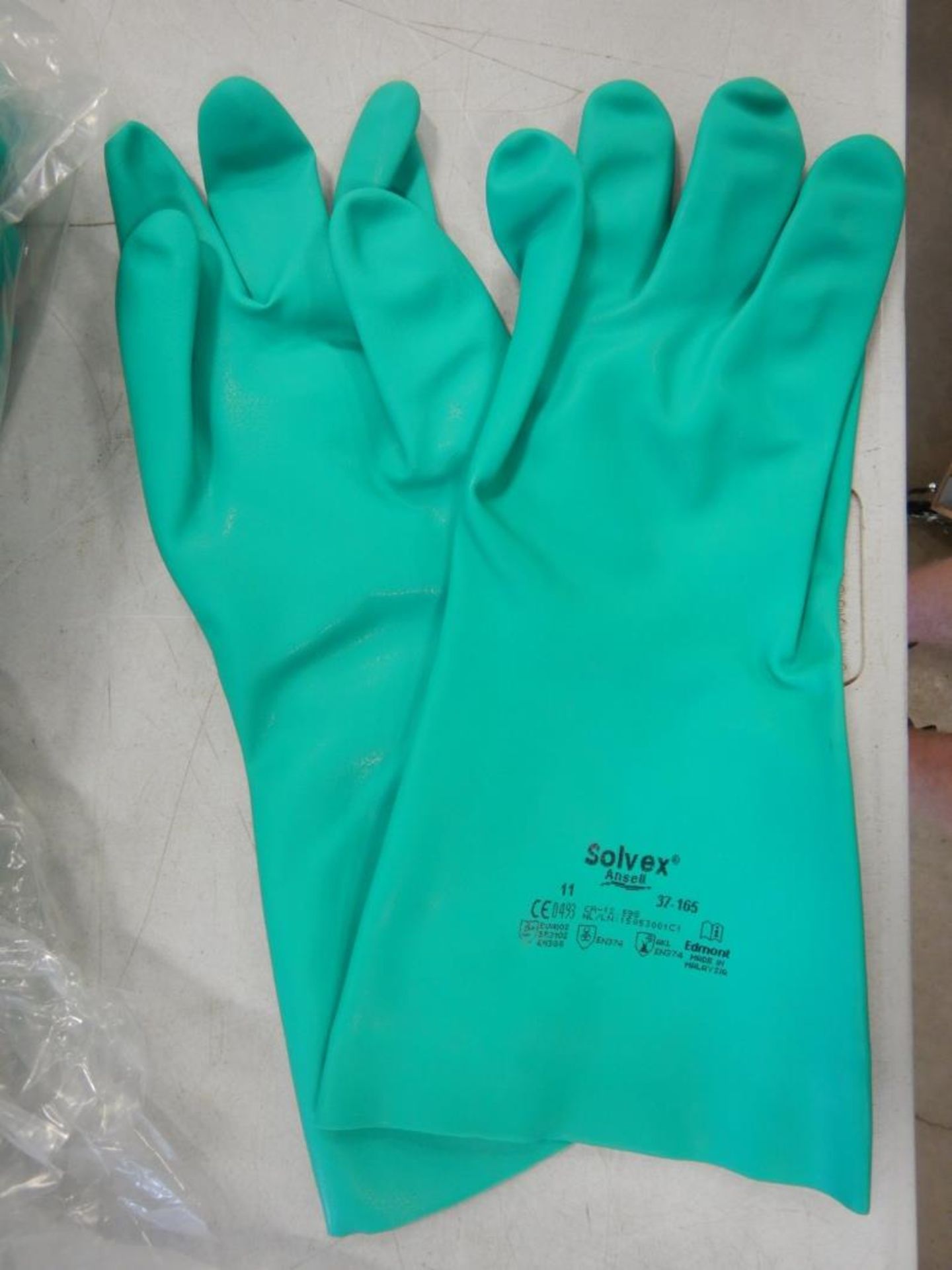 ANSELL SOLVEX 37-165 LONG CUFF CHEMICAL RESISTANT GLOVES SZ 11 - Image 3 of 3