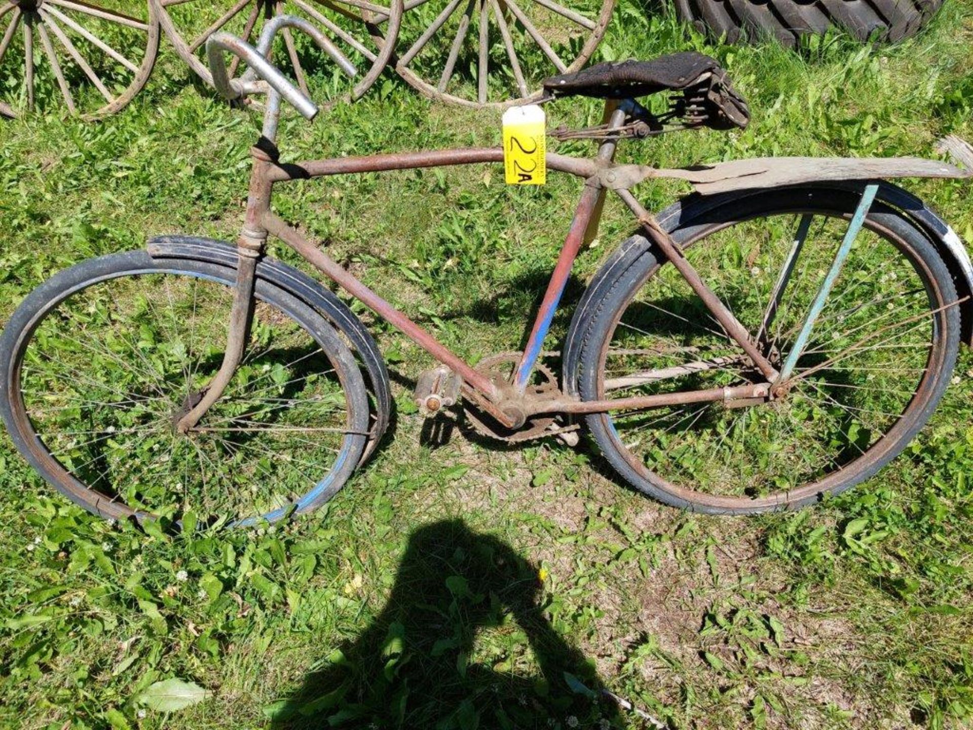 ANTIQUE BICYCLE