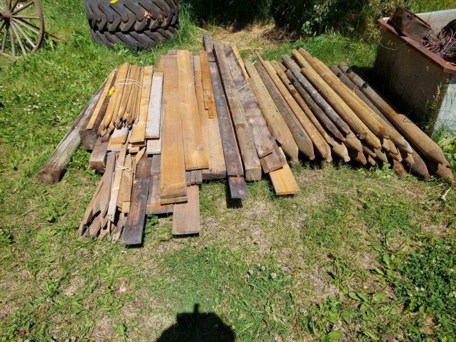 L/O ASSORTED LUMBER AND 23-72" TREATED FENCE POSTS - Image 2 of 3