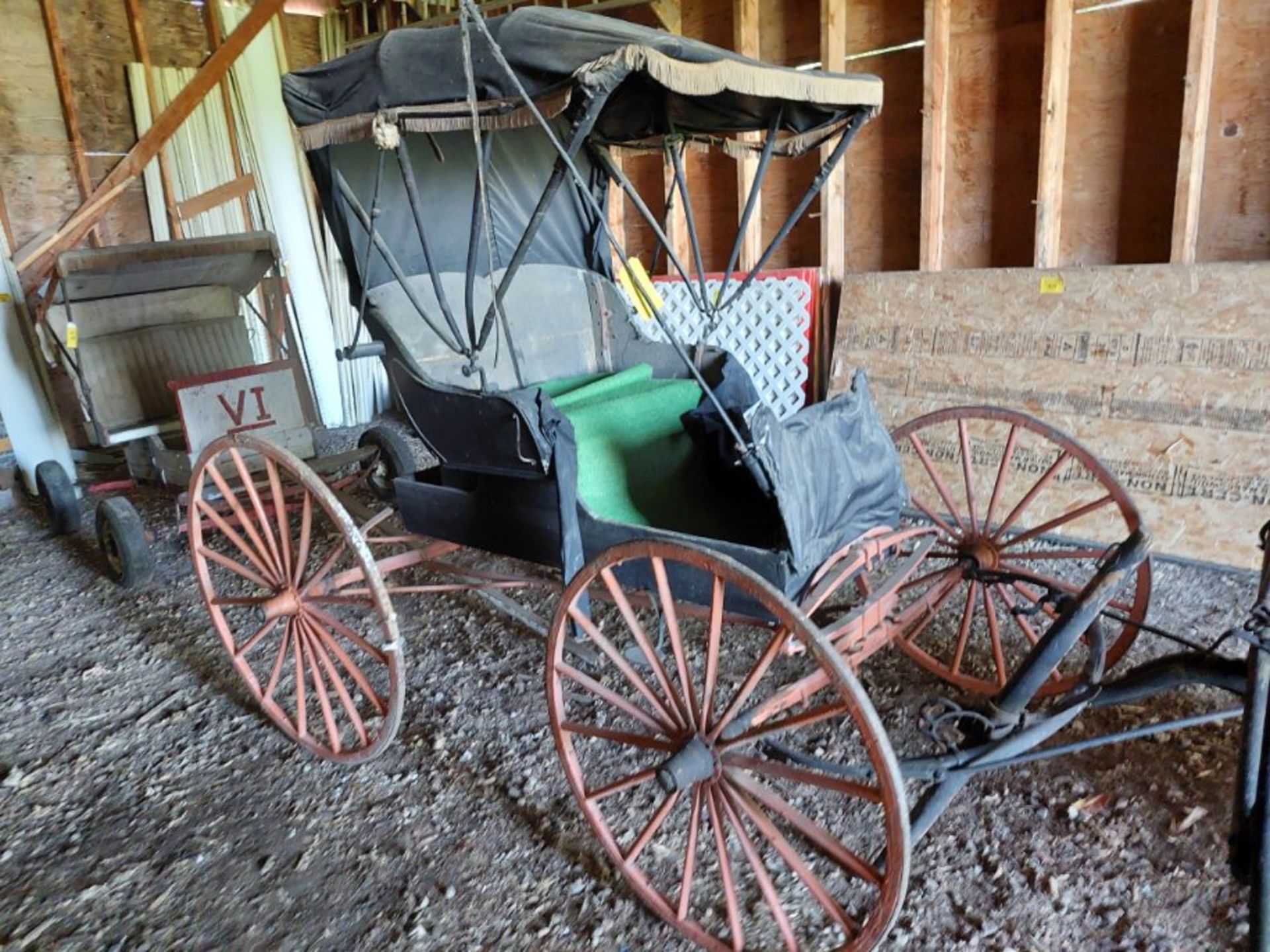 ANTIQUE HORSE DRAWN DOCTORS BUGGY (SAID TO BE ORIGINAL)