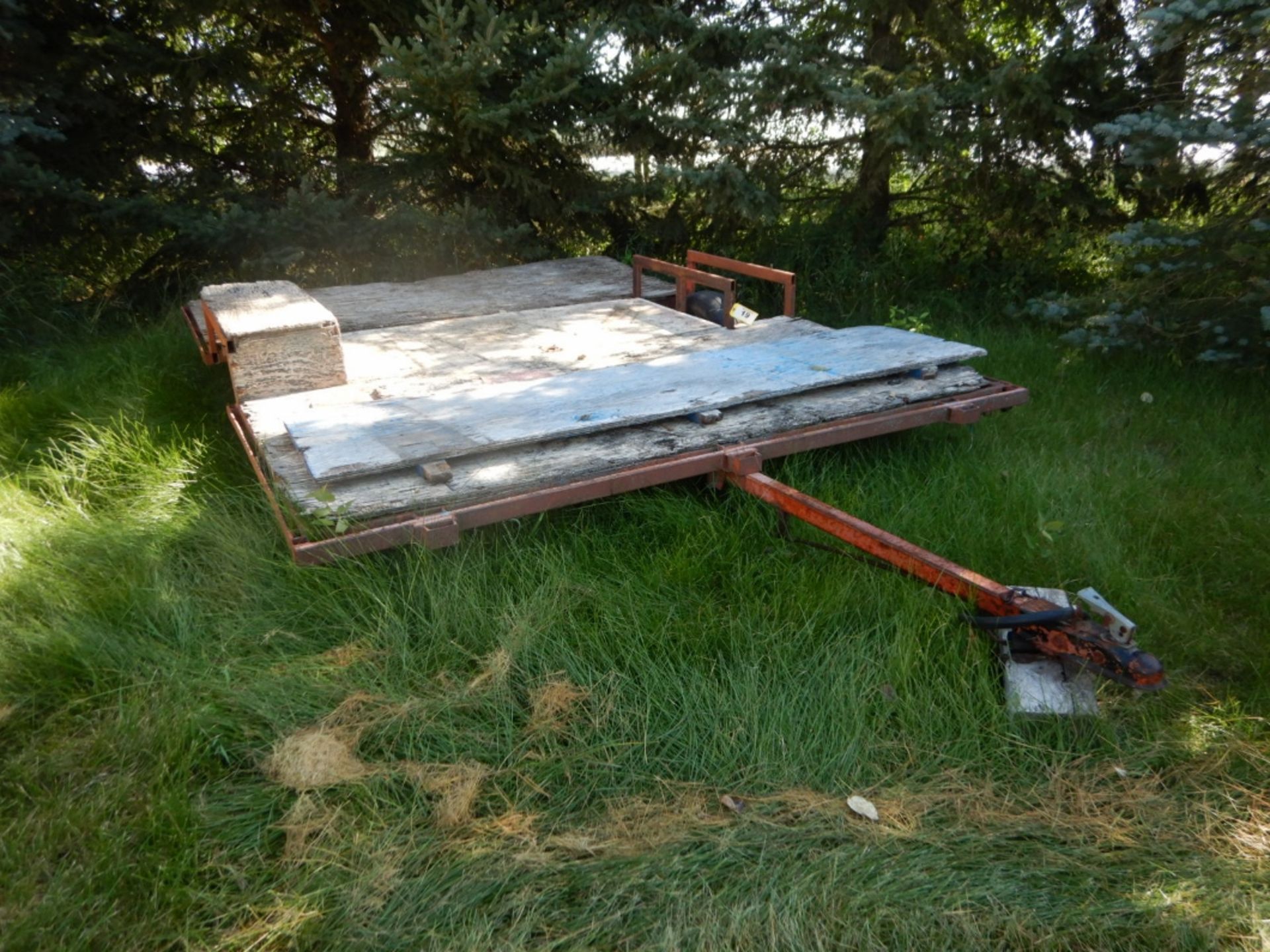 SHOP BUILT TRAILER 10FT X 8FT - (NEEDS NEW FLOOR)