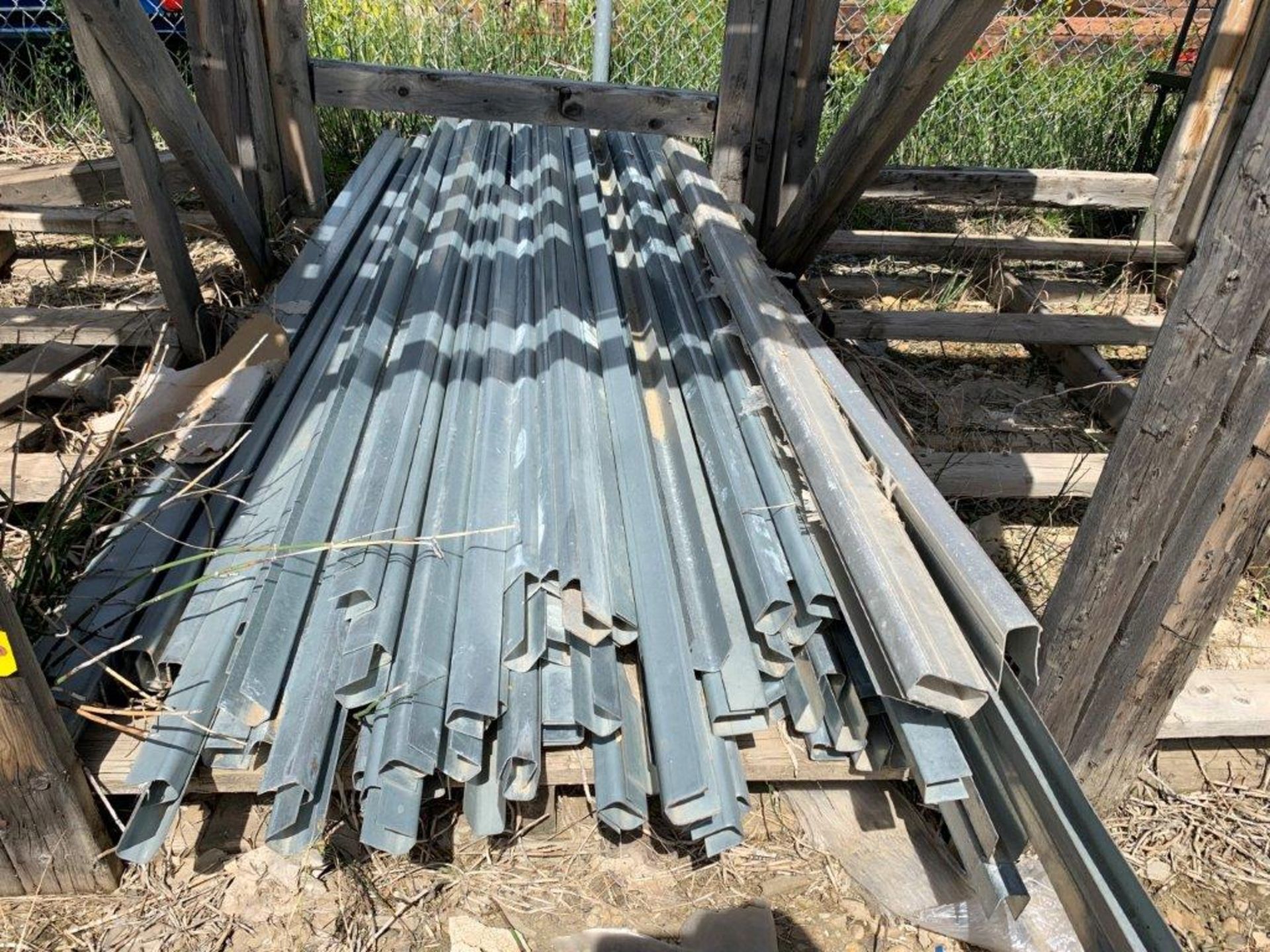 L/O LOWER RAIL STEEL REINFORCEMENTS