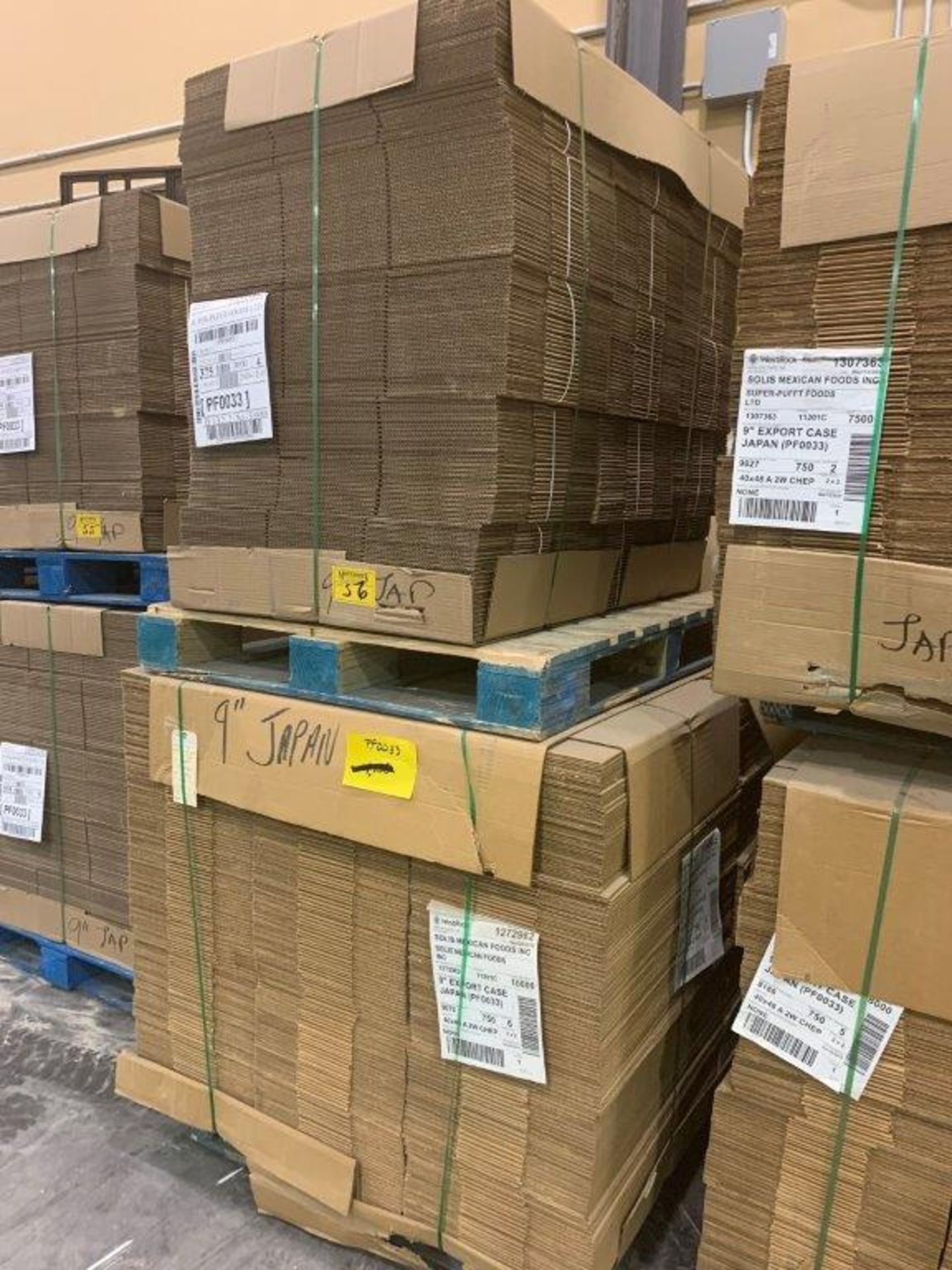 2-PALLETS PF0033 CORRIGATED CARDBOARD BOXES 375 X2 = 750 BOXES APPROX 20X10X6 INCHES