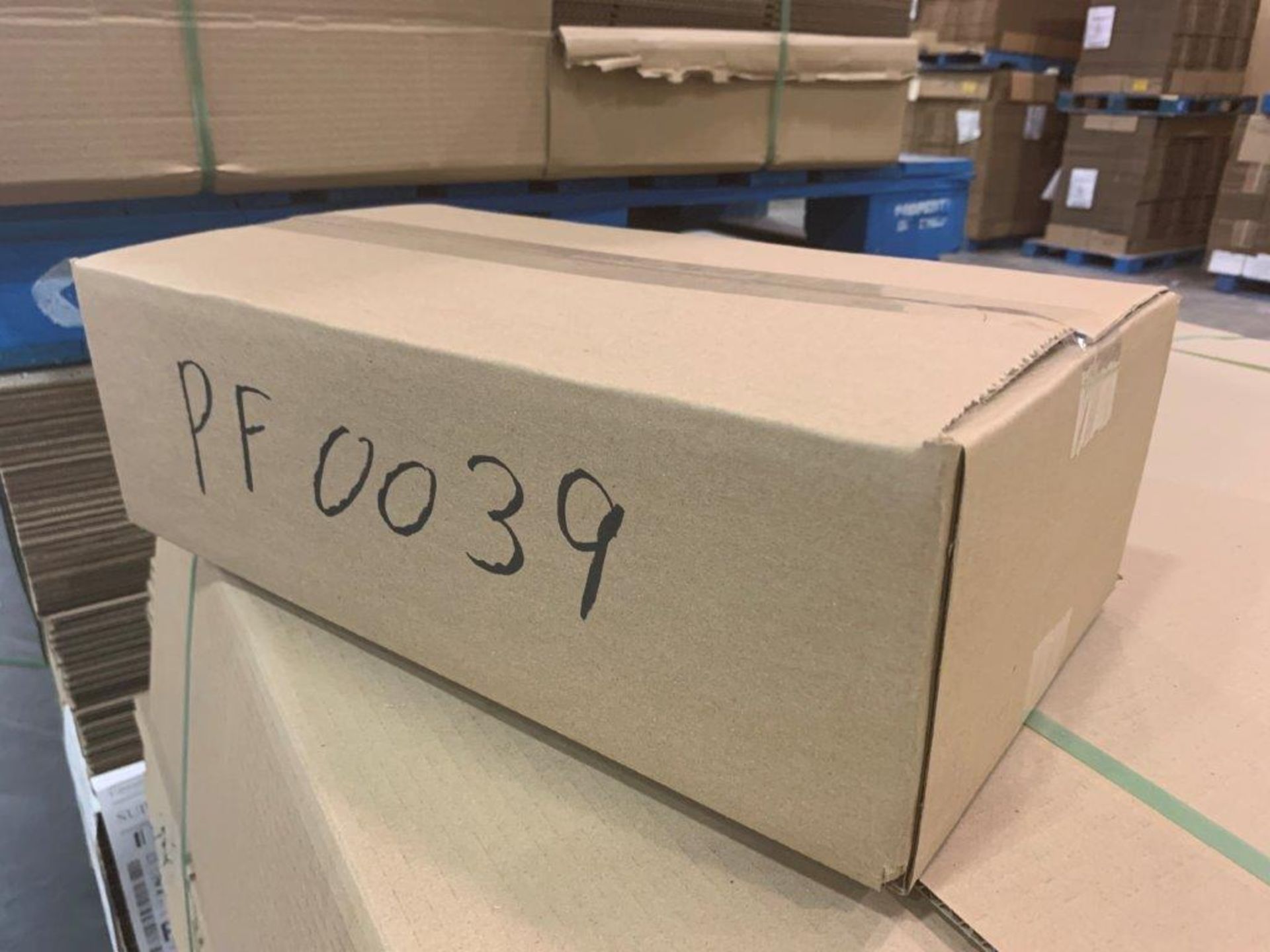 3-PALLETS PF0039 CORRIGATED CARDBOARD BOXES 270/500/500 = 1270 BOXES APPROX 17X9X5 1/2 INCHES - Image 3 of 4