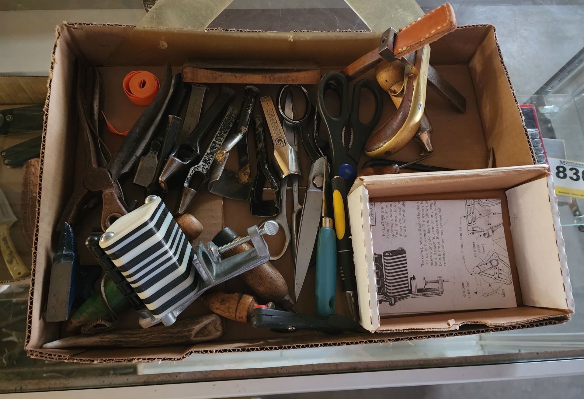 L/O ASSORTED LEATHER WORKING TOOLS, JERRYS LEATHER STRIPPER, PUNCHES, HOLE PUNCH, ETC. - Image 2 of 9