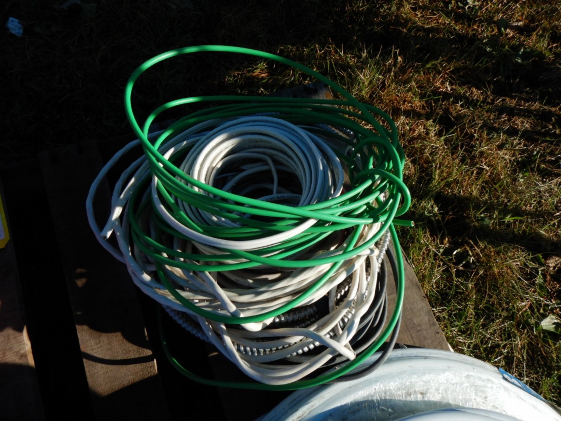 ASSORTED ELEC. WIRE AND 1/2" WATERLINE - Image 3 of 4