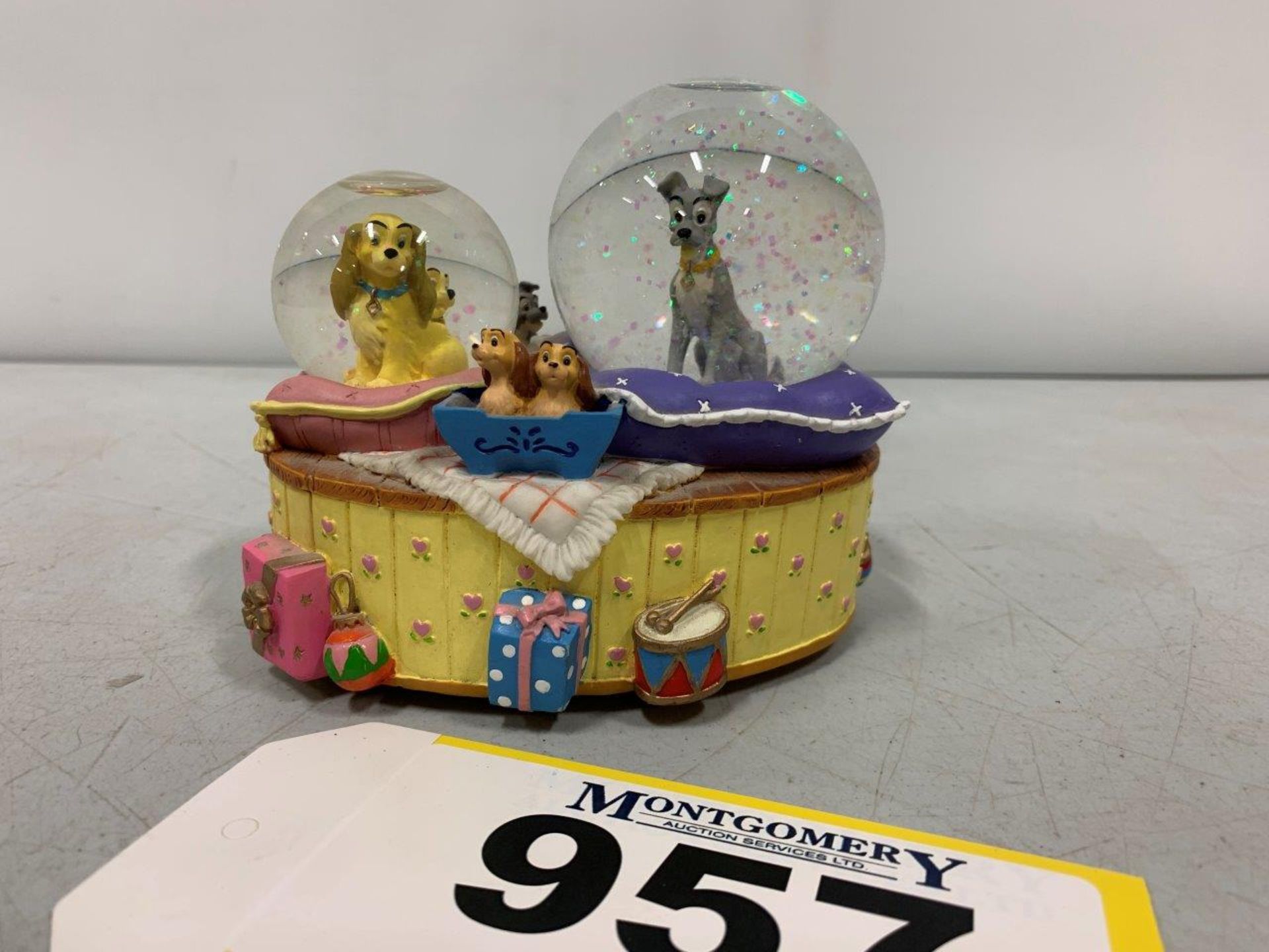 ENESCO DISNEY LADY & THE TRAMP "FUR ELISE" SNOW GLOBE