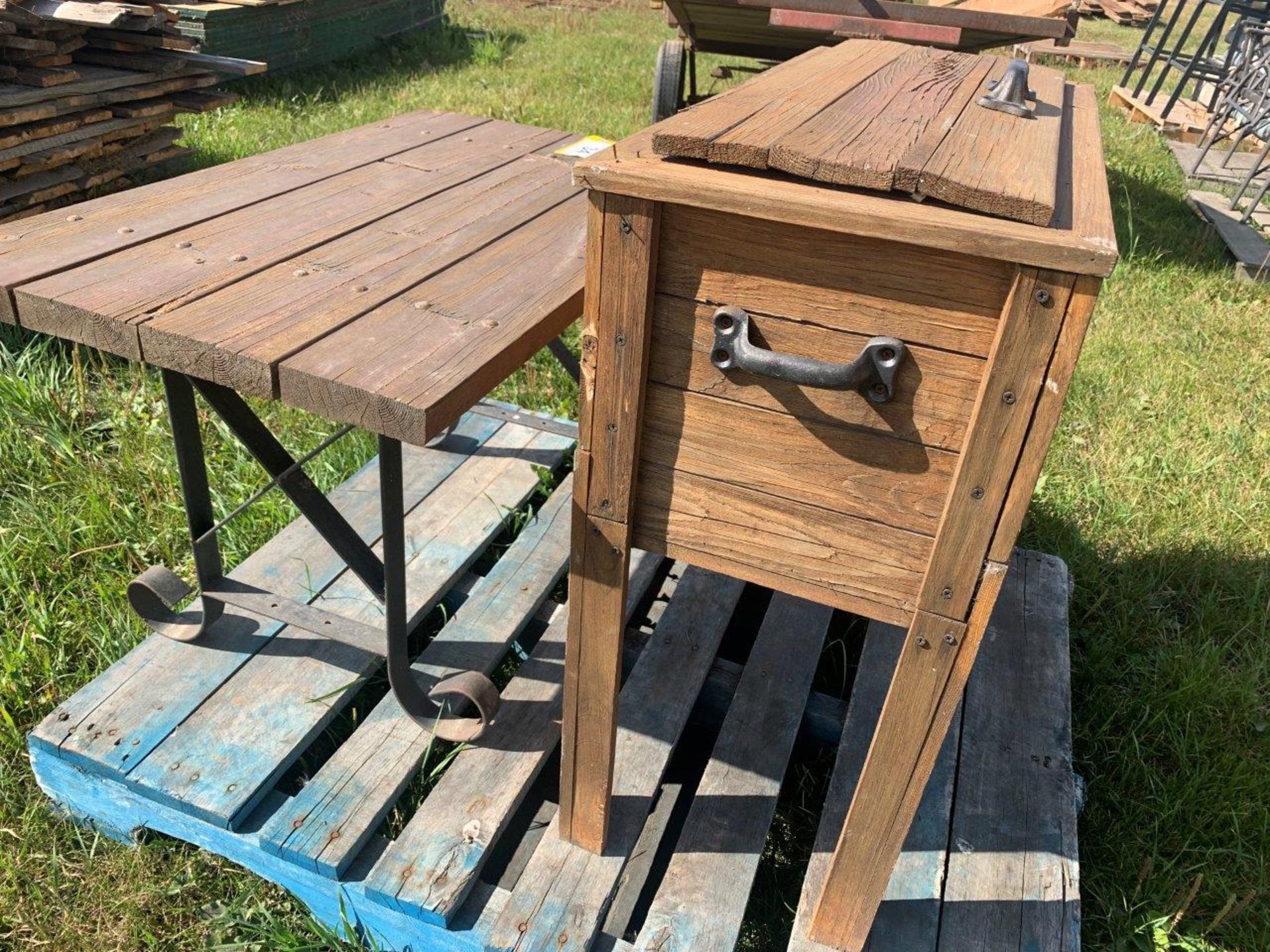 PATIO SIDE TABLE & COOLER