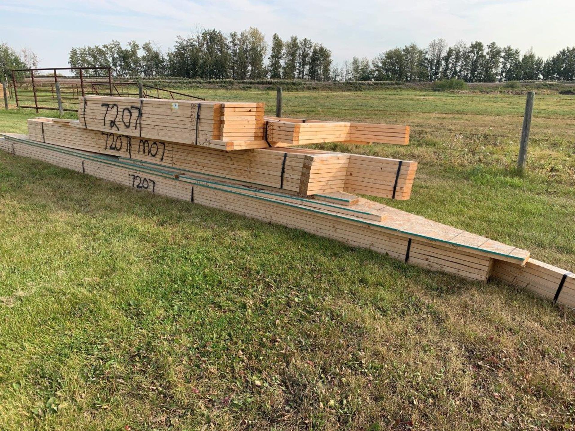 WOOD TRUSS PACKAGE 7207