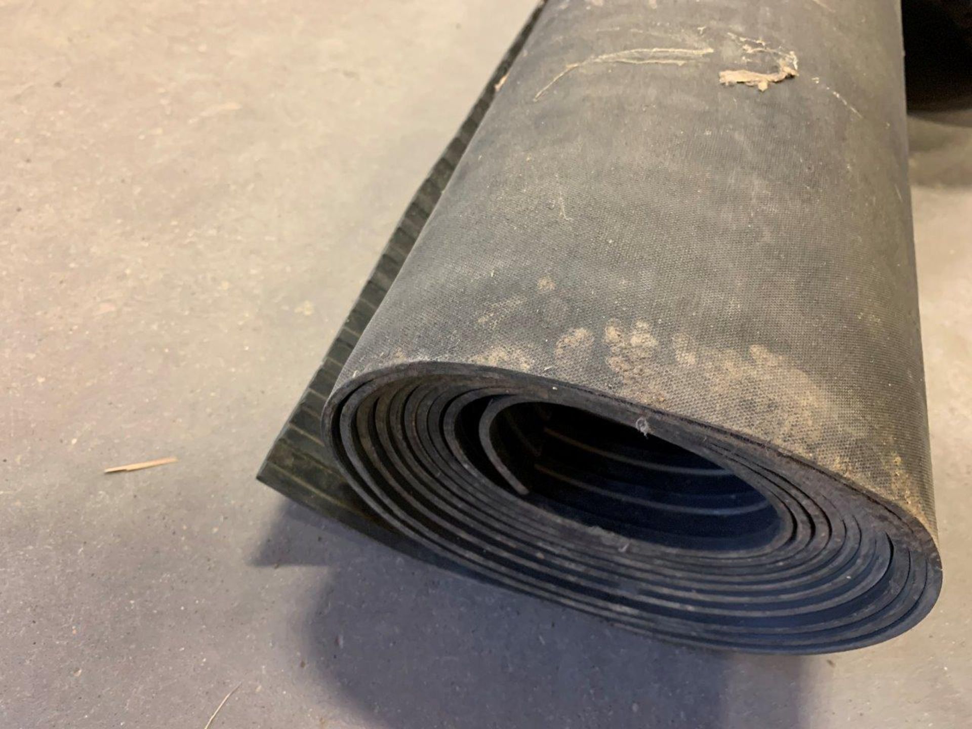 11FT ROLL OF RUBBER MATTING 2-DOLLY WHEELS 4.10/3.50-4 - Image 3 of 3