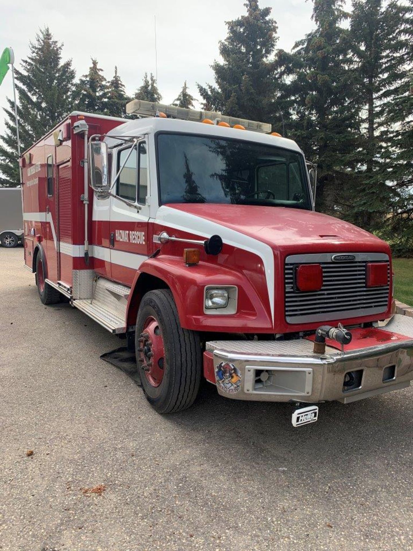 2002 FREIGHTLINER FL70 EXT CAB - FIRE PUMPER APPARATUS, 320,813KMS SHOWING - CERTIFIED FOR 2022 - Image 60 of 76