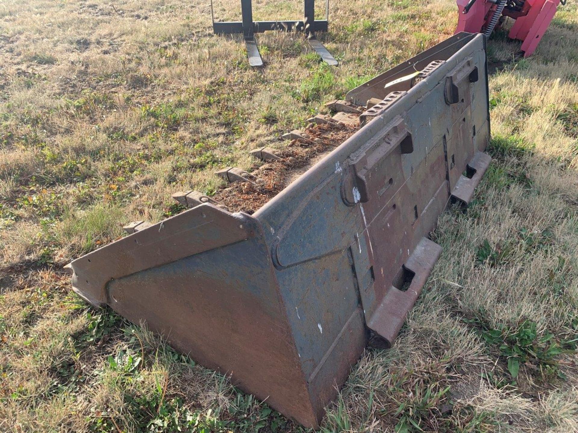 73IN TOOTH SKID STEER BUCKET - Image 5 of 5