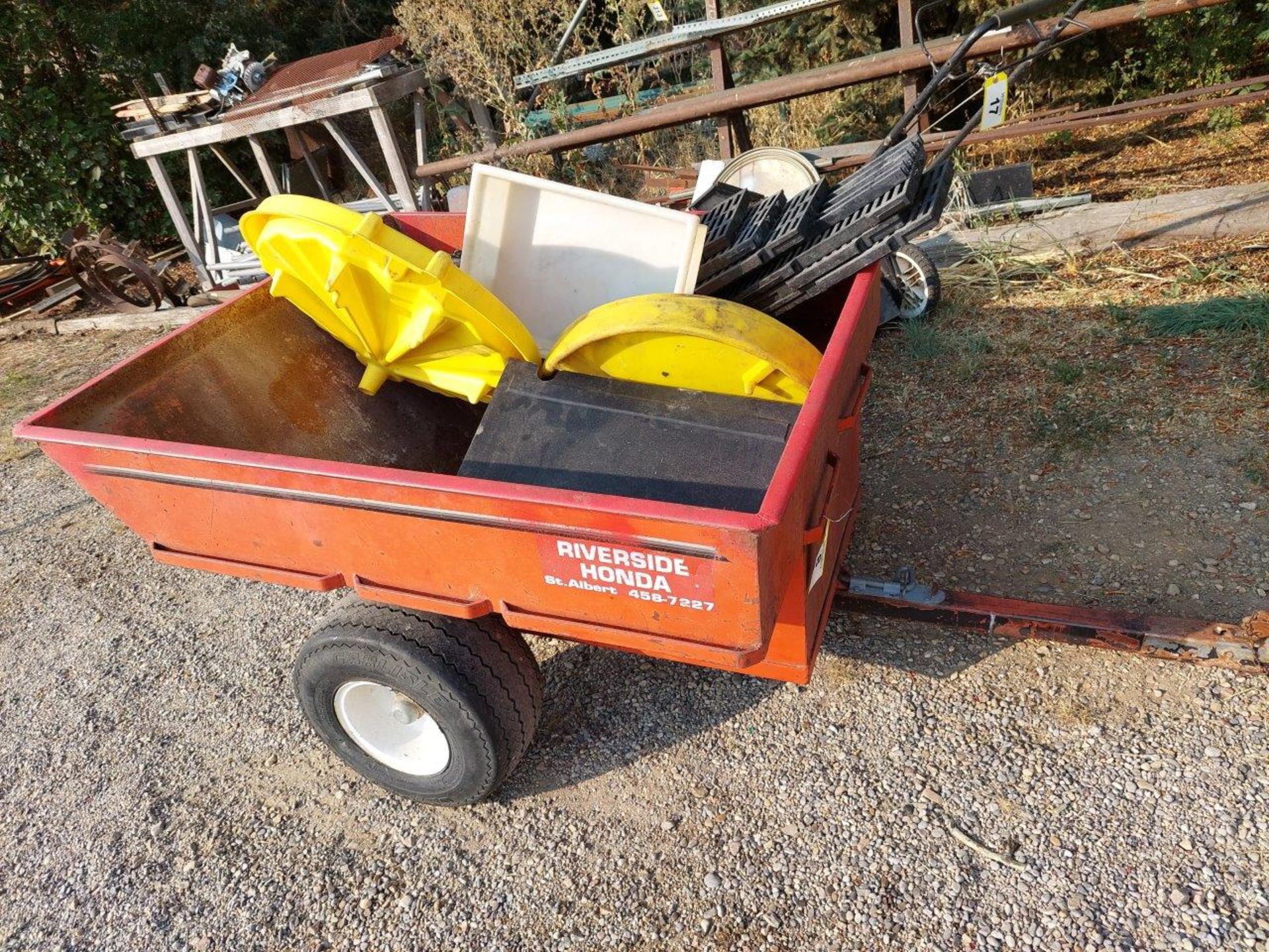 UTILITY DUMP TRAILER 44"W X 50"L (CONTENTS NOT INCLUDED) - Image 2 of 5