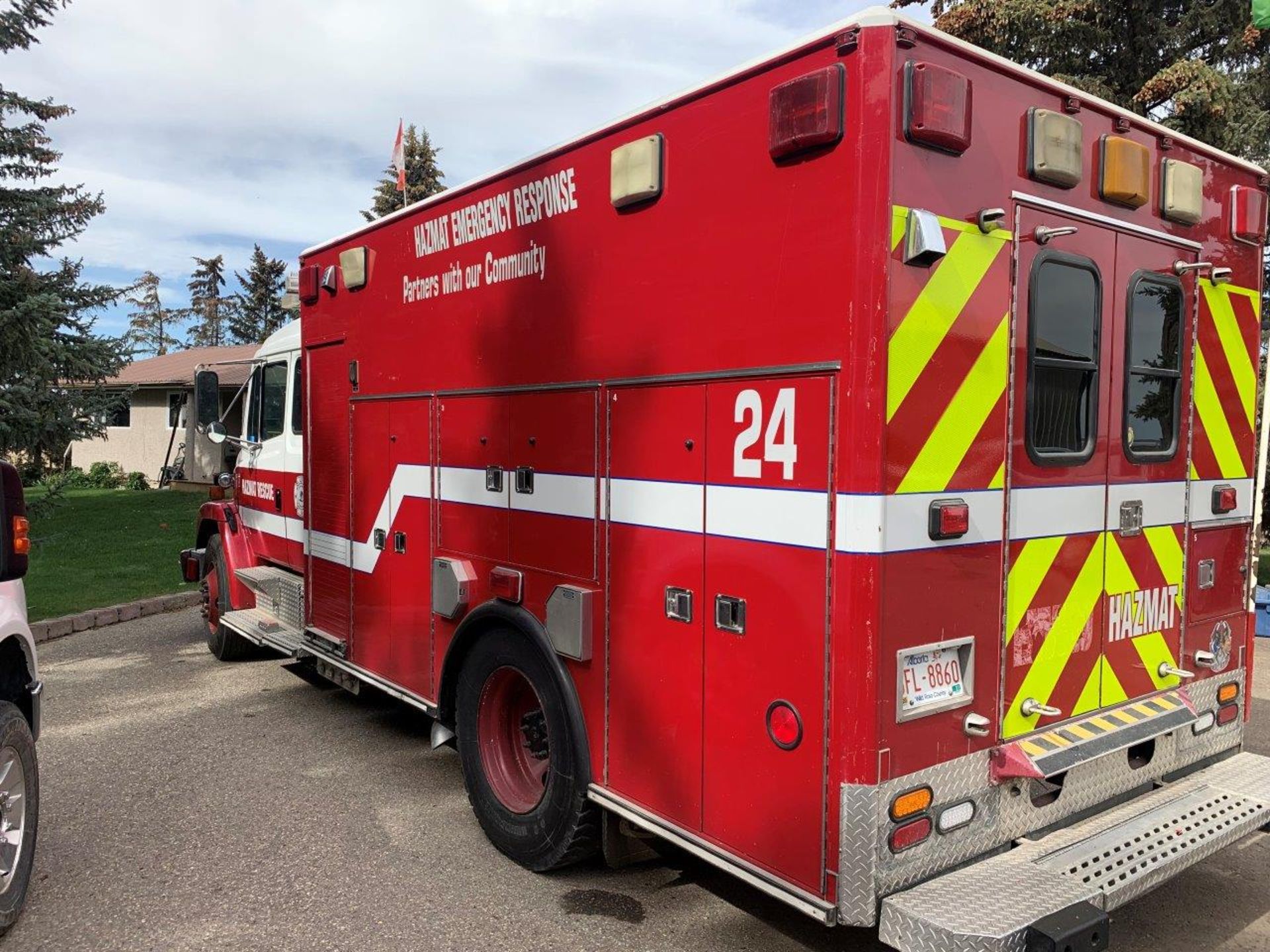 2002 FREIGHTLINER FL70 EXT CAB - FIRE PUMPER APPARATUS, 320,813KMS SHOWING - CERTIFIED FOR 2022 - Image 73 of 76