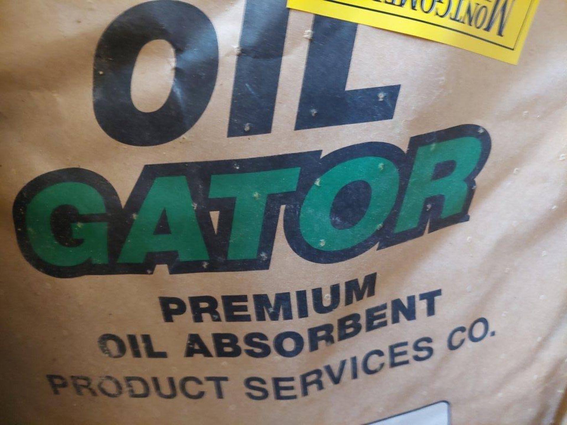 PALLET OF OIL GATOR, HYDROCARBON SELECTIVE PARTICULATE - Image 2 of 3