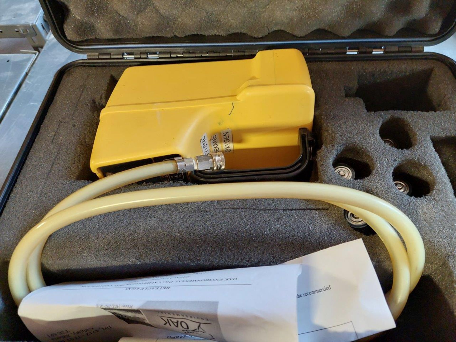 RKI EAGLE - 2 ENVIRO DETECTION SYSTEM, CH4, H2S, CO2, O2 S/N E088099 - Image 2 of 4