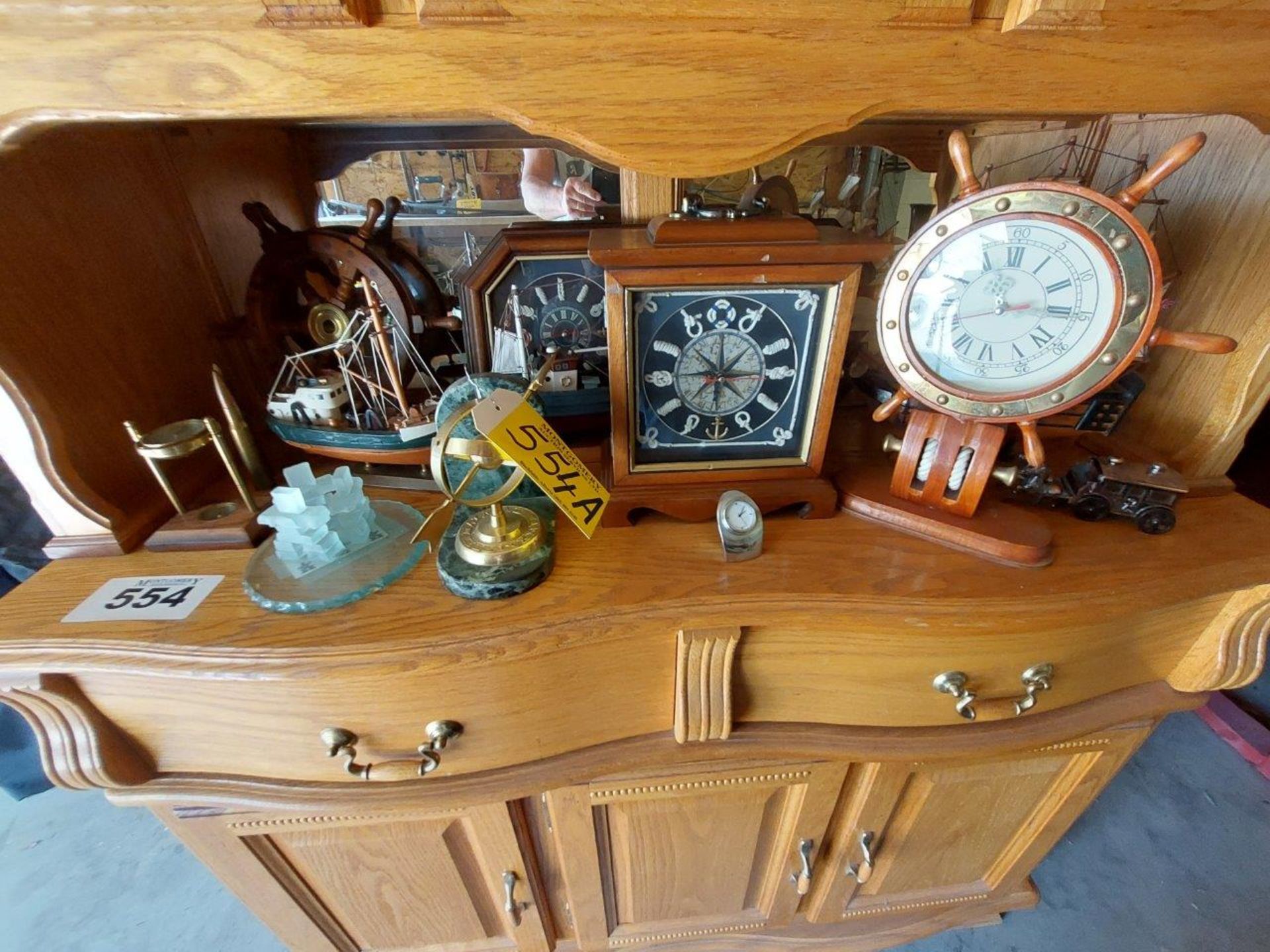 ASSORTED NAUTICAL DÉCOR (CABINET NOT INCLUDED)