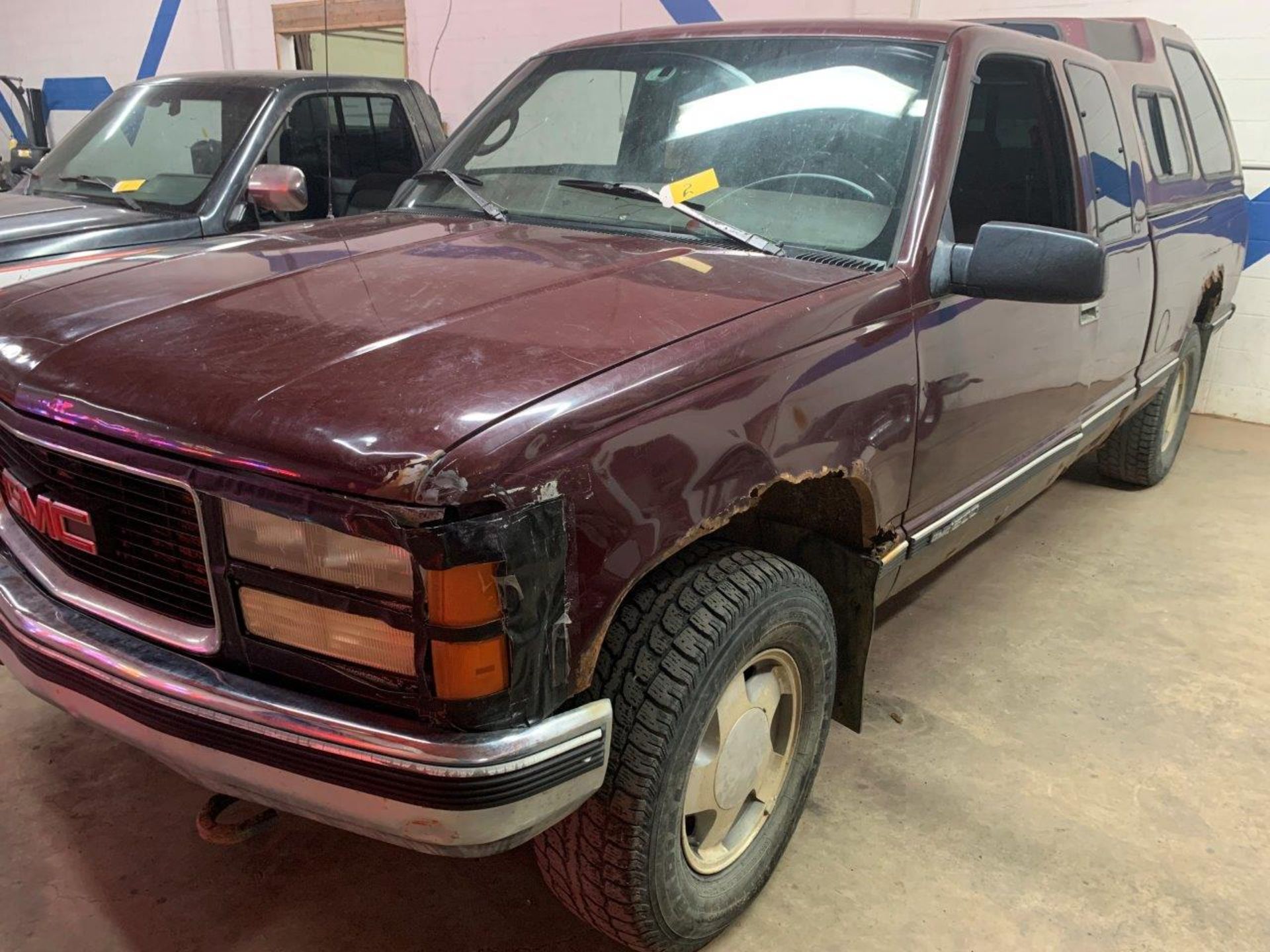 1997 GMC 1500 SLE PICK UP TRUCK, EXT. CAB, SHORT BOX, 5.7 LITRE ENGINE, AT, 292, 722 KM SHOWING