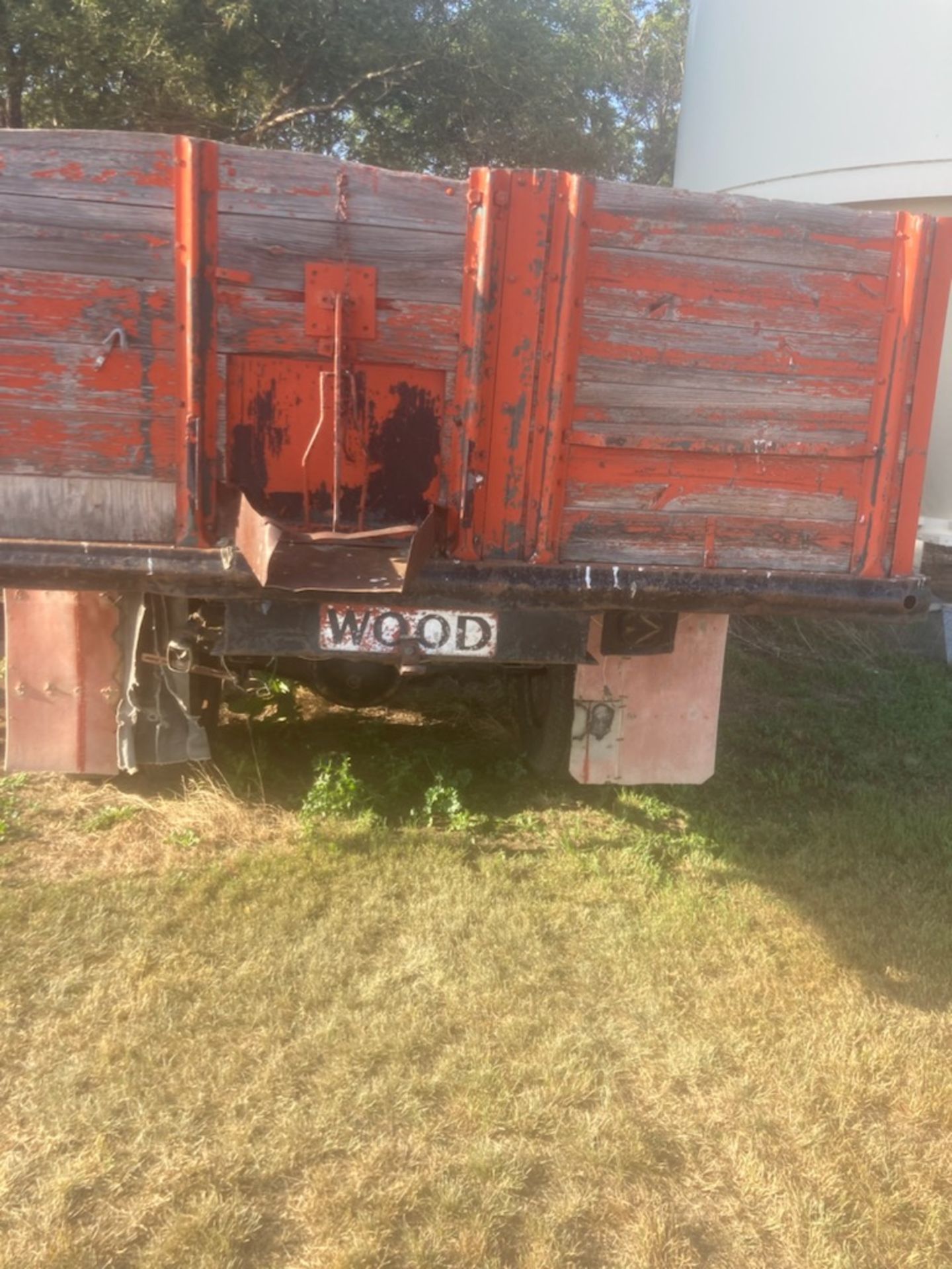 1950 CHEV 1100 1½ TON GRAIN TRUCK 28,000 MILES SHOWING, (FULLY OPERATIONAL) LOCATED @ HODGEVILLE, SK - Bild 3 aus 14