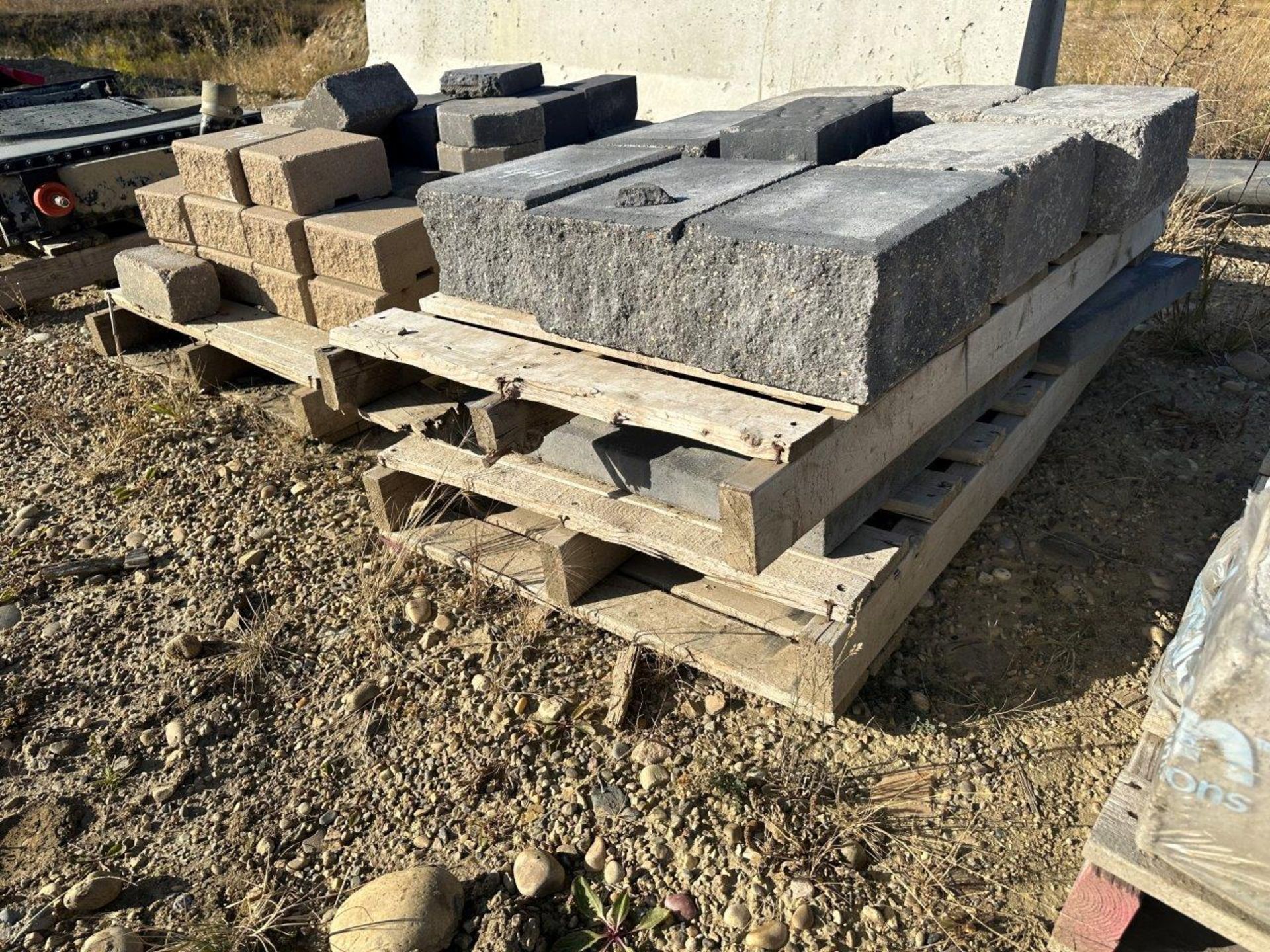 L/O ASSORTED LANDSCAPING BLOCKS - This Lot is Located at D&M Concrete West from Lacombe on HWY 12 to - Image 2 of 3