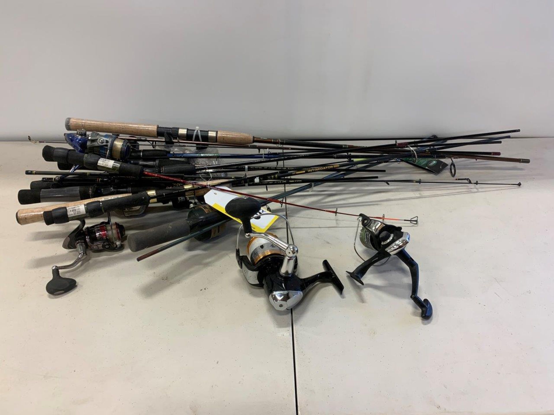 L/O ASSORTED FISHING RODS AND REELS