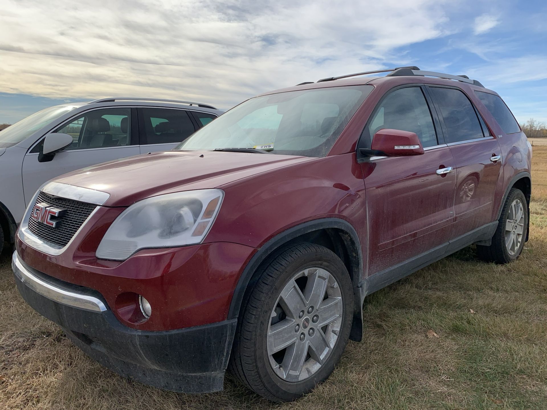 2010 GMC ACADIA SLT SUV, 3.6L VVT ENG., AT, 4-DOOR, 7-PASSENGER, DVD SYSTEM LEATHER, 233,607 KMS