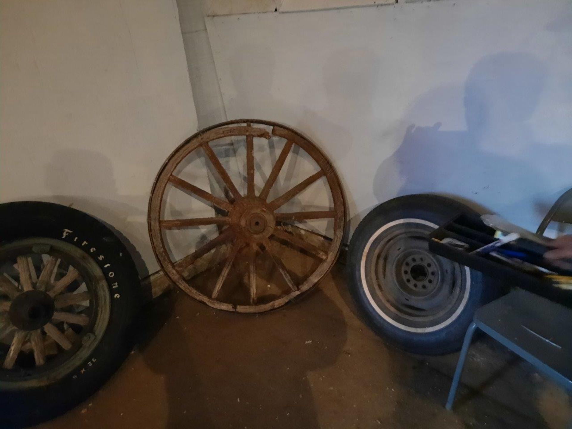 L/O OLD SPOKE WHEELS