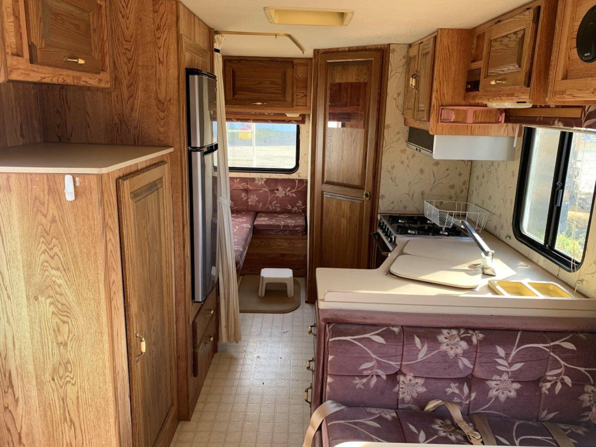 1988 VANGUARD MOTORHOME 24FT, 93,000 KMS SHOWING VIN 1FDKE30G5JHB45719 - Bild 8 aus 17