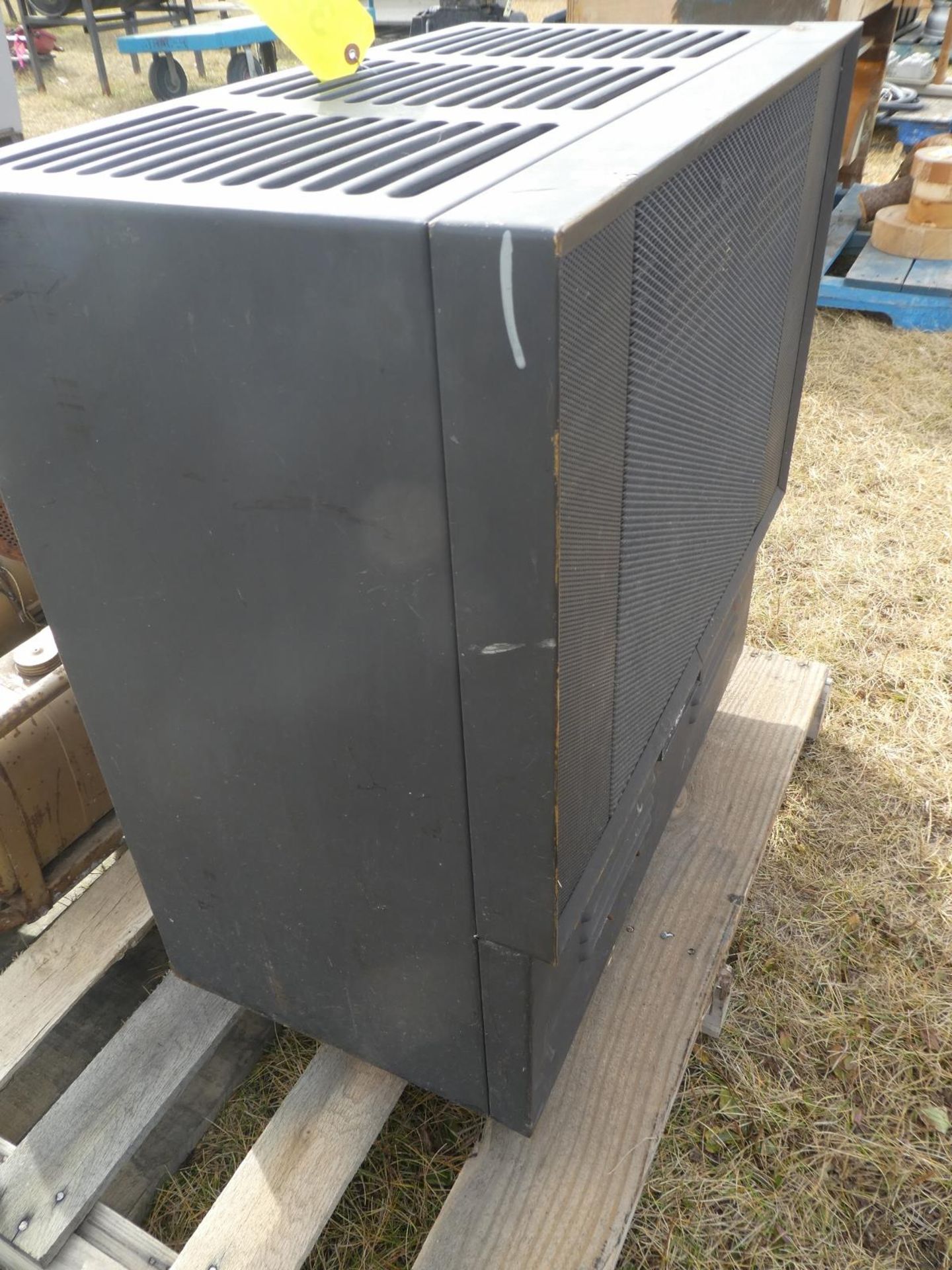 NATURAL GAS RADIANT HEATER 27"X15"X27" - Image 2 of 3