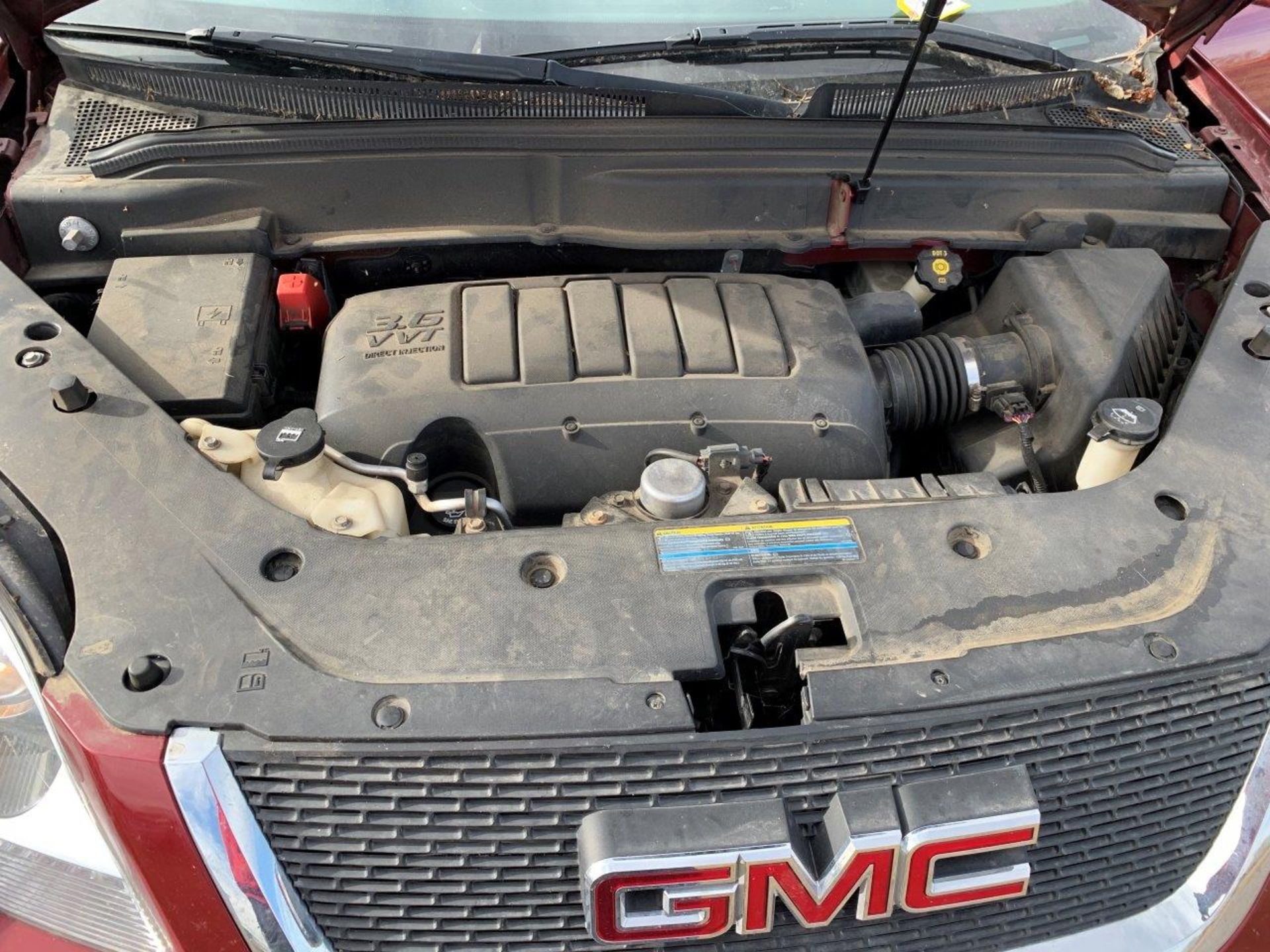 2010 GMC ACADIA SLT SUV, 3.6L VVT ENG., AT, 4-DOOR, 7-PASSENGER, DVD SYSTEM LEATHER, 233,607 KMS - Image 8 of 16