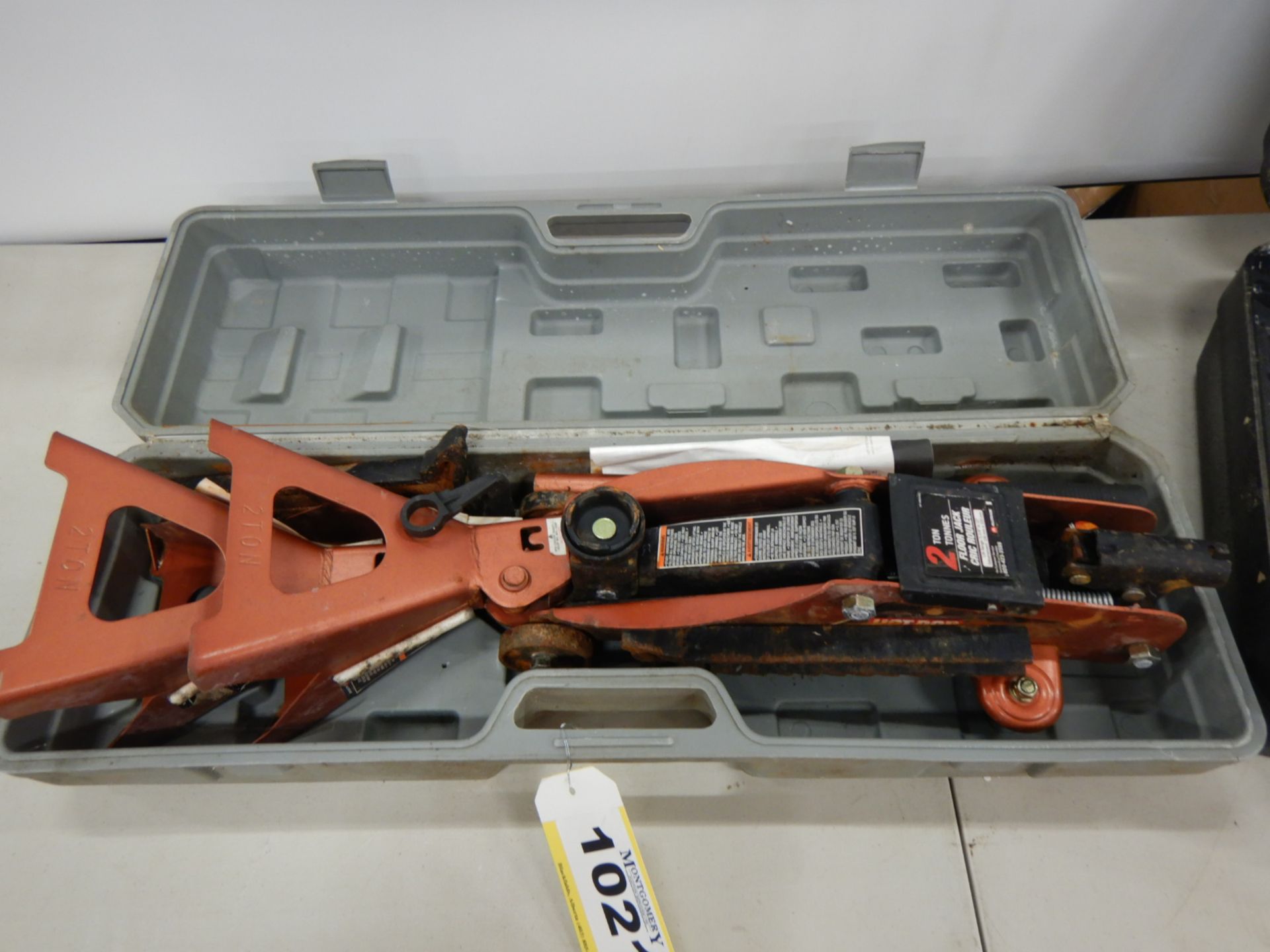 HOT ROD 2-TON FLOOR JACK AND PAIR OF JACK STANDS, DEWALT TOOL CASE - Image 3 of 6